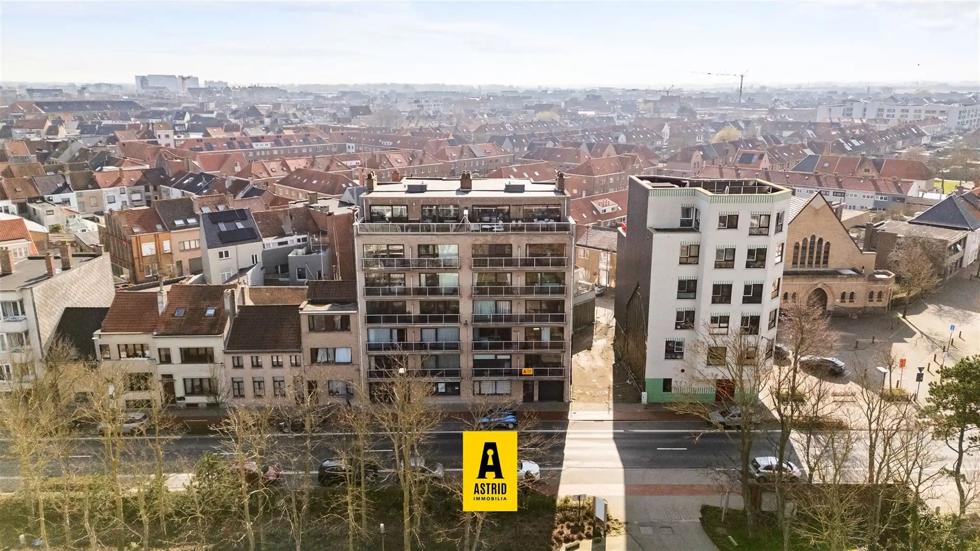 Leuk appartement met ruim terras! foto 21