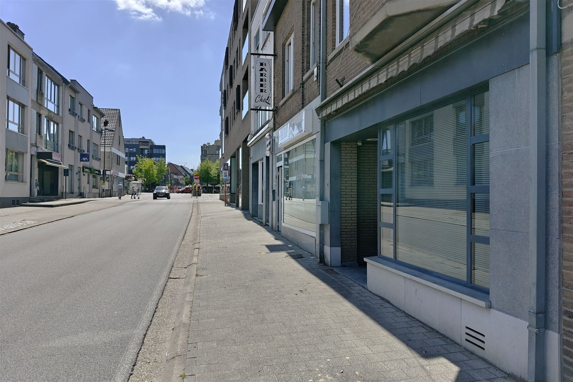 Gerenoveerd gebouw met 5 slpk. en stadstuin in het centrum van Lanaken foto 4