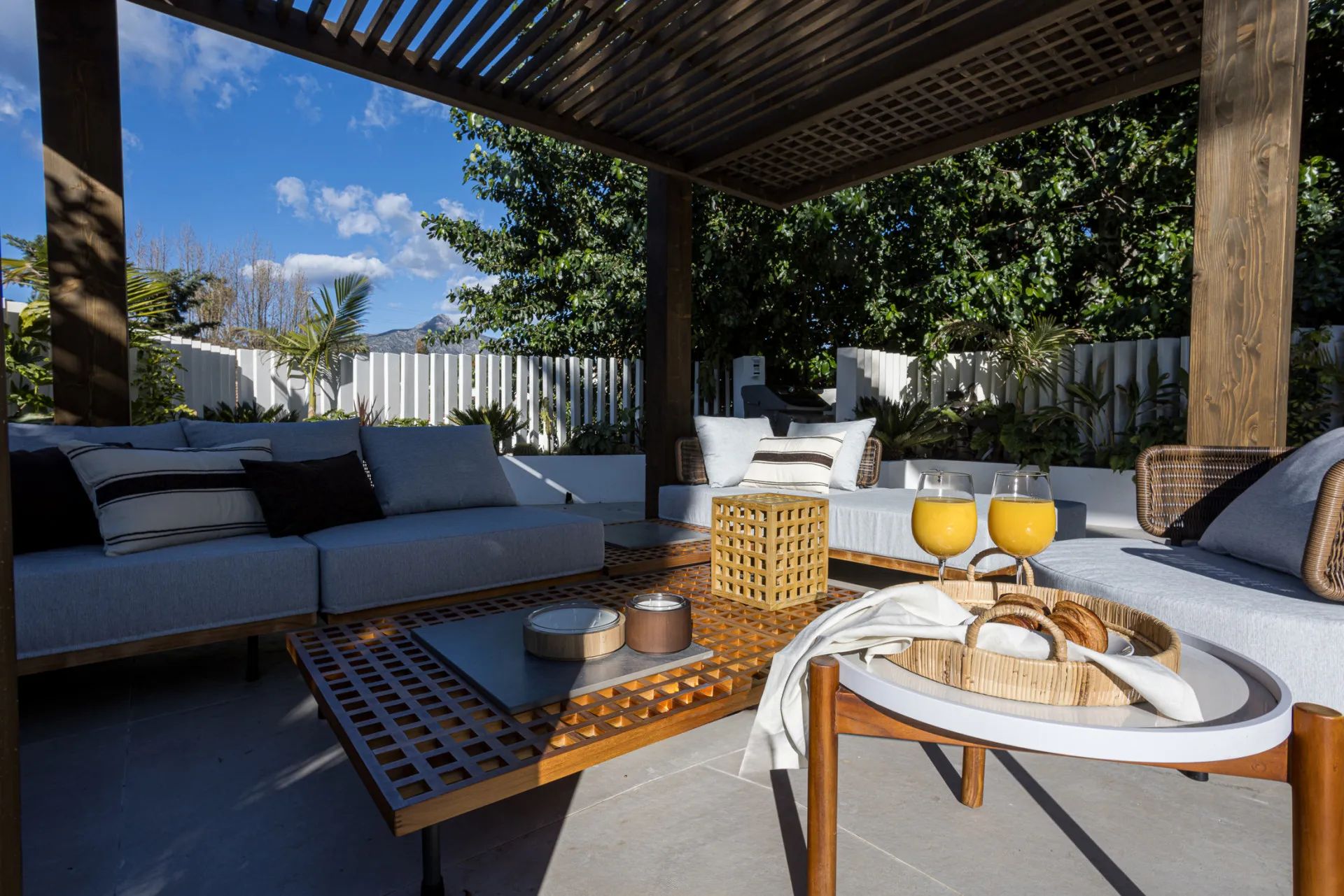 Ervaar ultieme luxe: exclusieve villa met infinity pool en panoramisch uitzicht in Nueva Andalucia foto 23