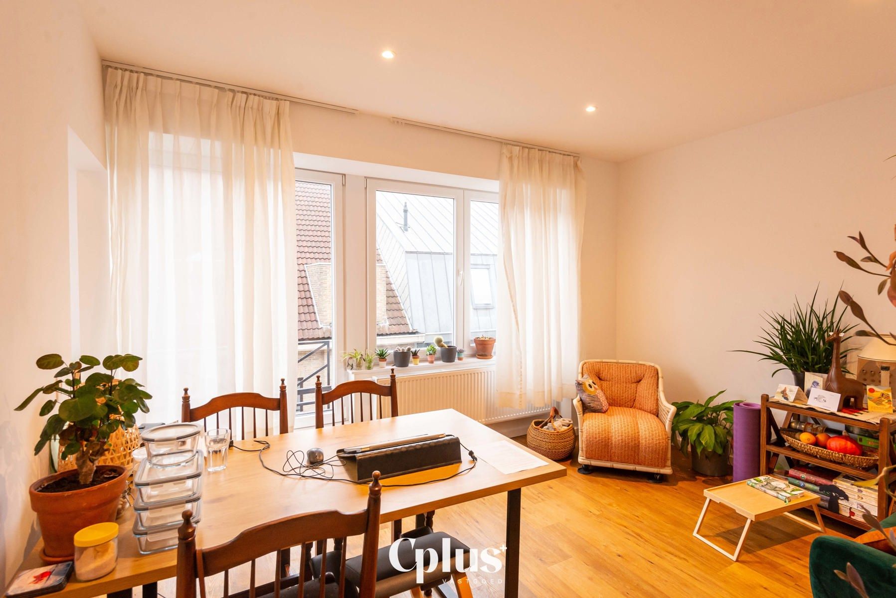 Recent gerenoveerd appartement nabij Zuidpark - Te huur foto 2