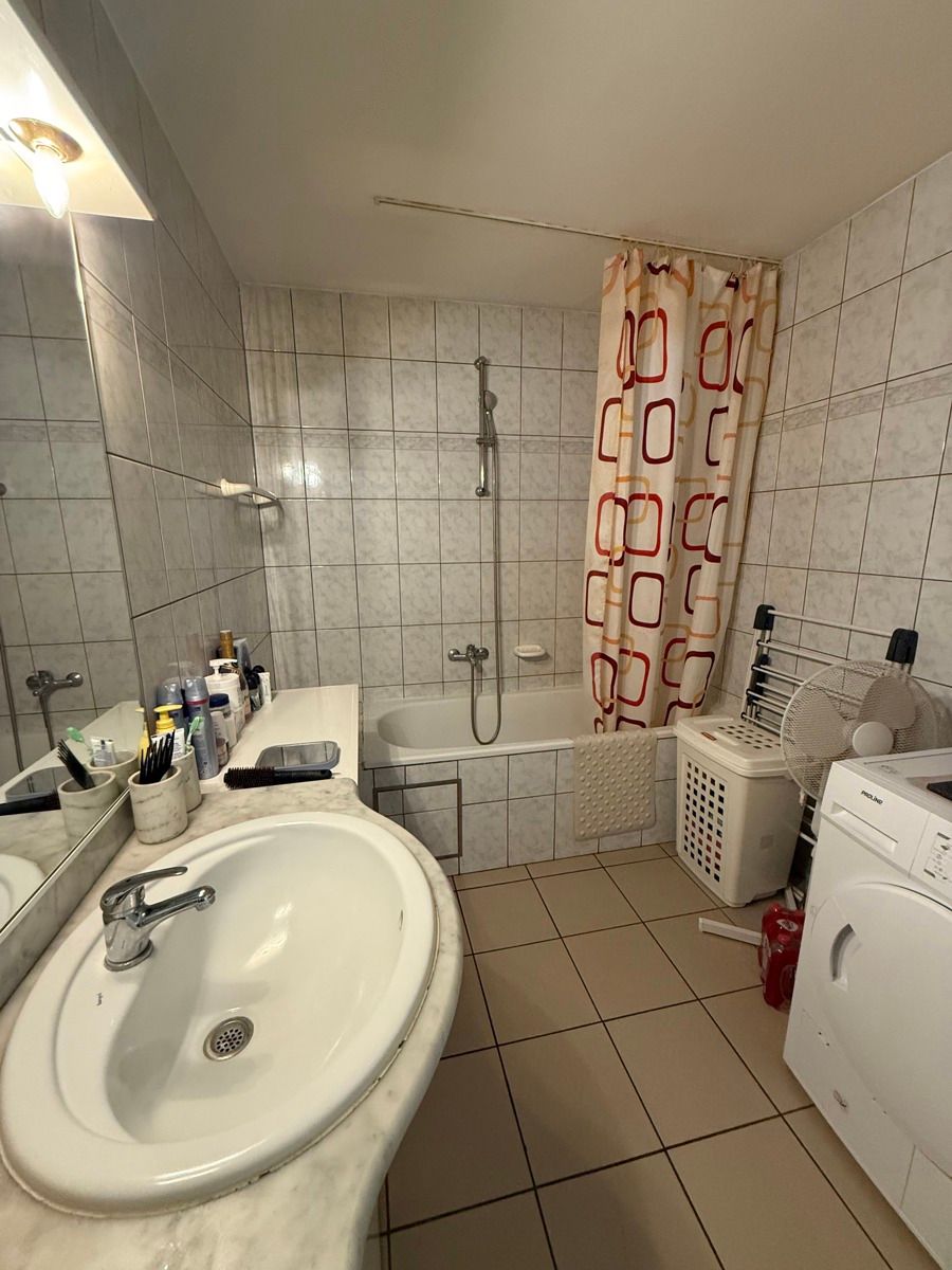 Instapklaar appartement met terras op toplocatie in Genk foto 10