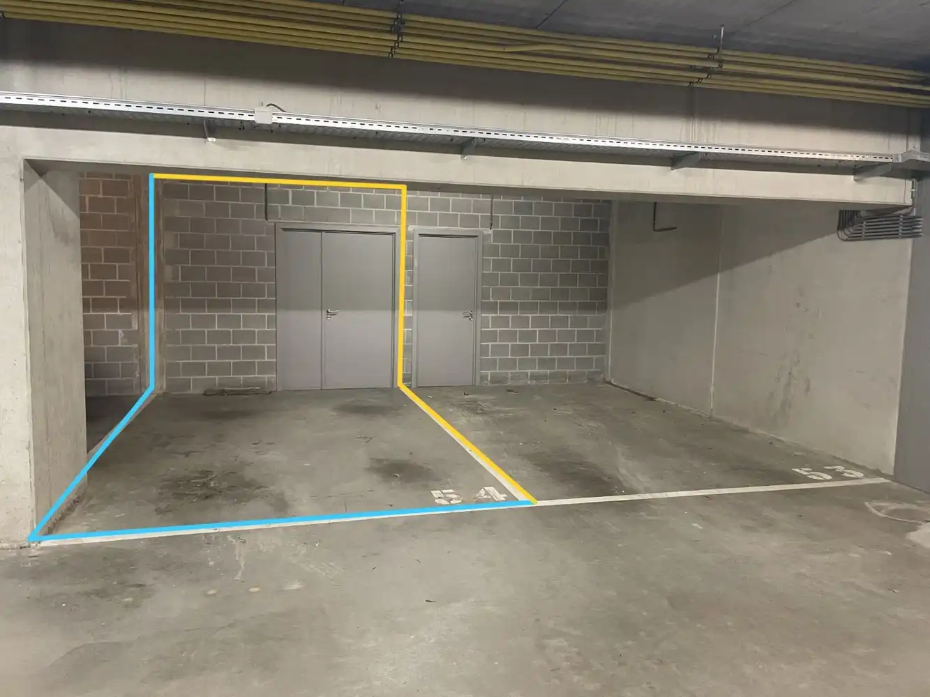 Instapklaar appartement met groot terras en inpandige parking foto 16