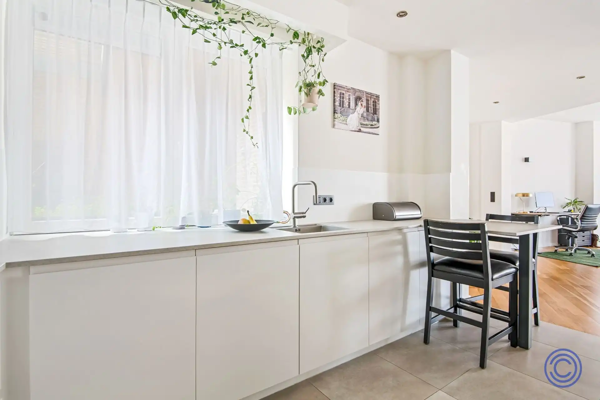 Luxueus 2-SLPK appartement met terras! foto 4