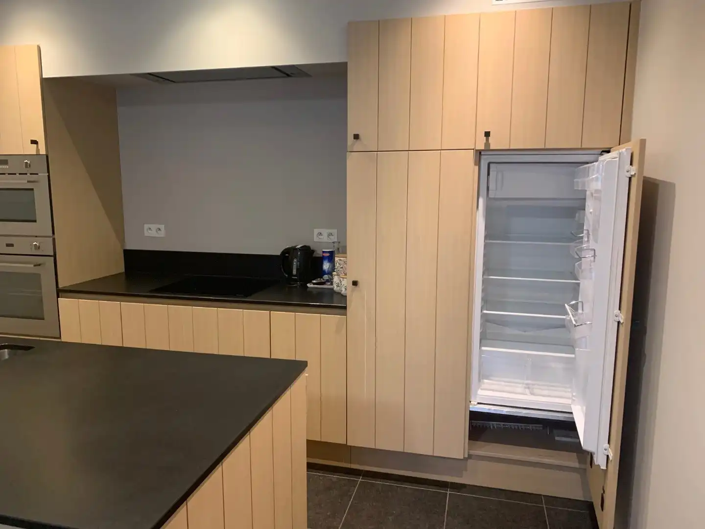 Ongemeubeld tweeslaapkamerappartement met berging én garagebox - prachtige ligging in Stil Ende Brugge foto 6