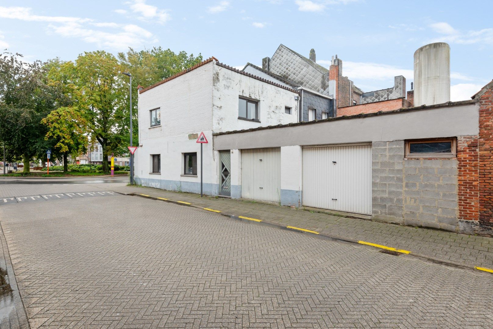 Appartementsgebouw met 2 garageboxen foto 11