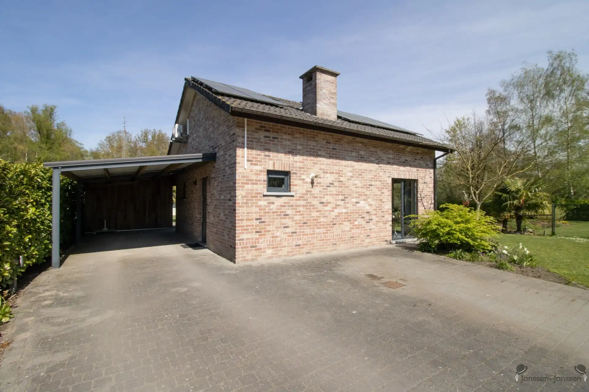 Chalet met 2 slaapkamers met unieke locatie op 2.373 m² foto 2