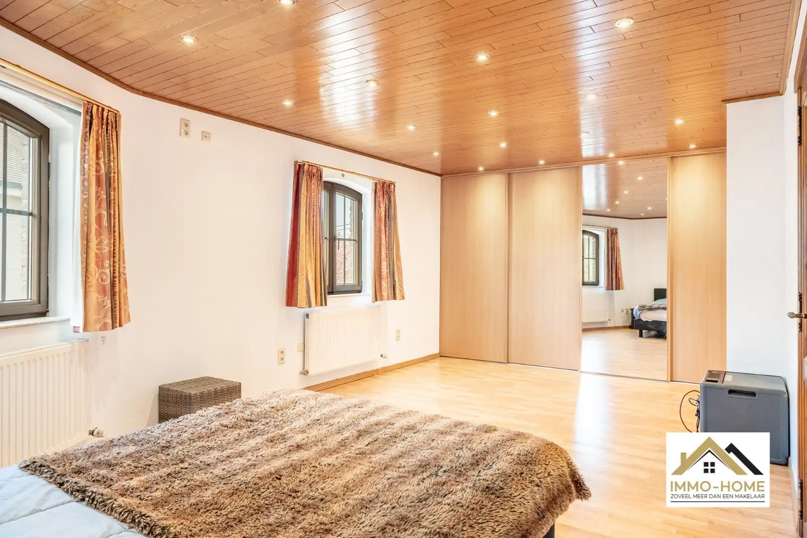 Ruime woning op topligging foto 16