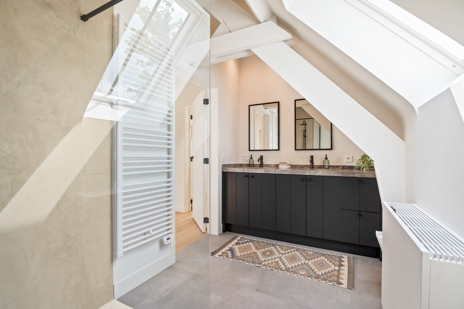Knappe,volledig gerenoveerde villa (EPC 26) met zonnige tuin foto 22