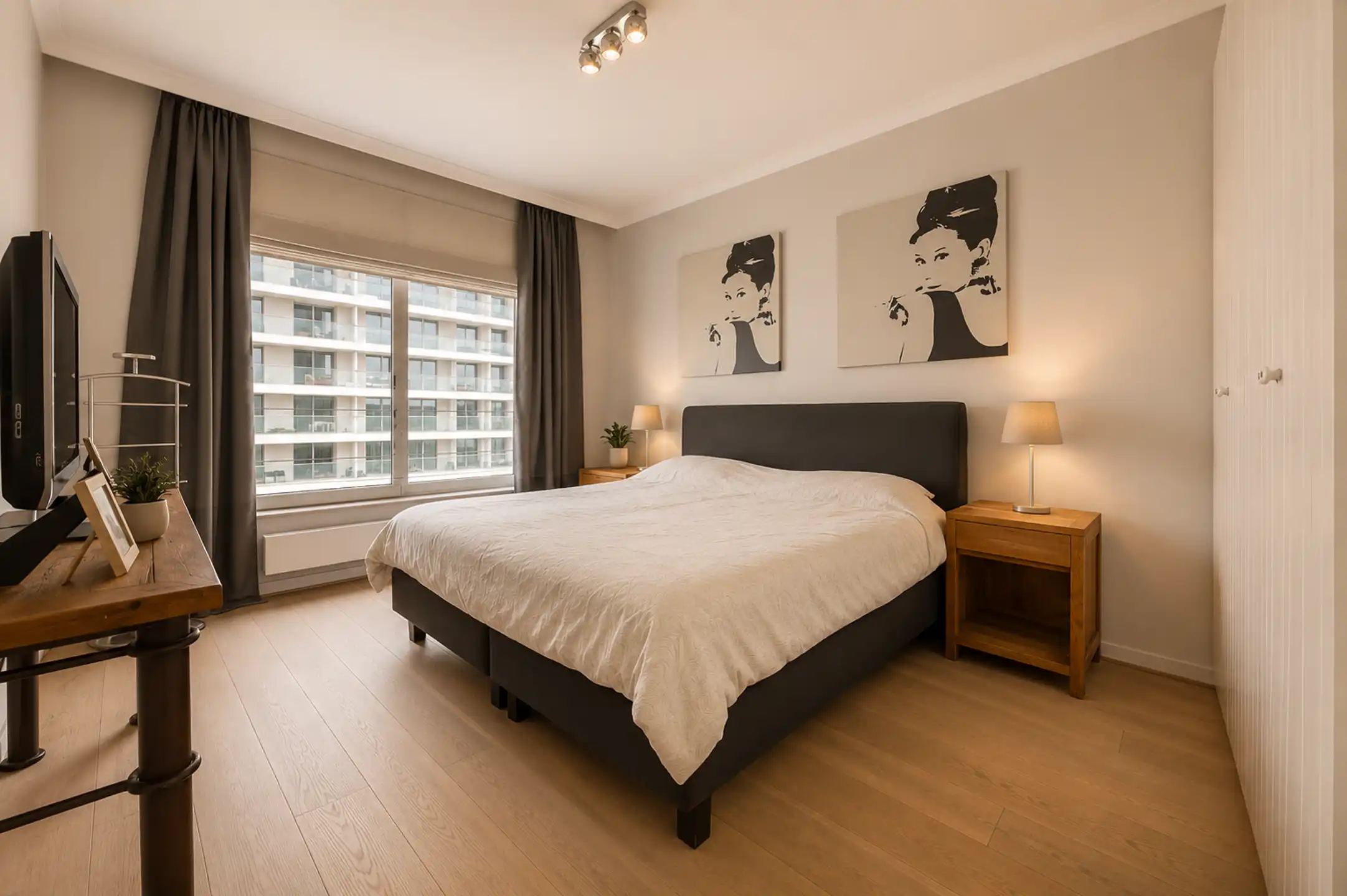 Stijlvol appartement met terras aan het Eilandje foto 12