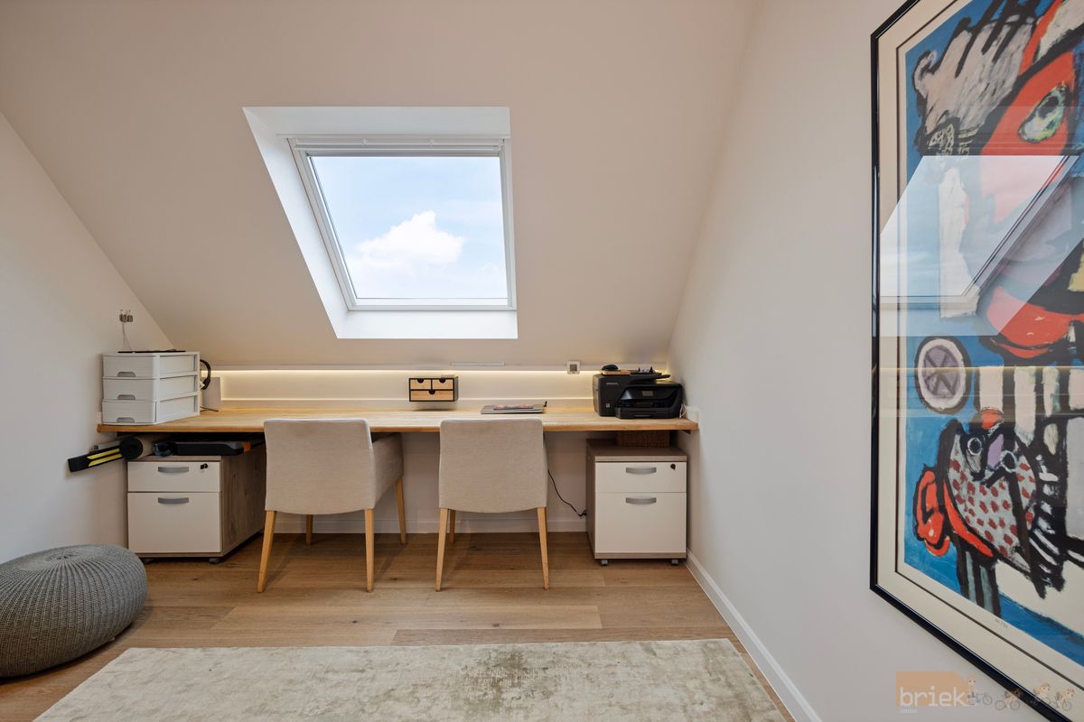 Lichtervelde : exclusief recent duplex-appartement met berging en garage foto 10