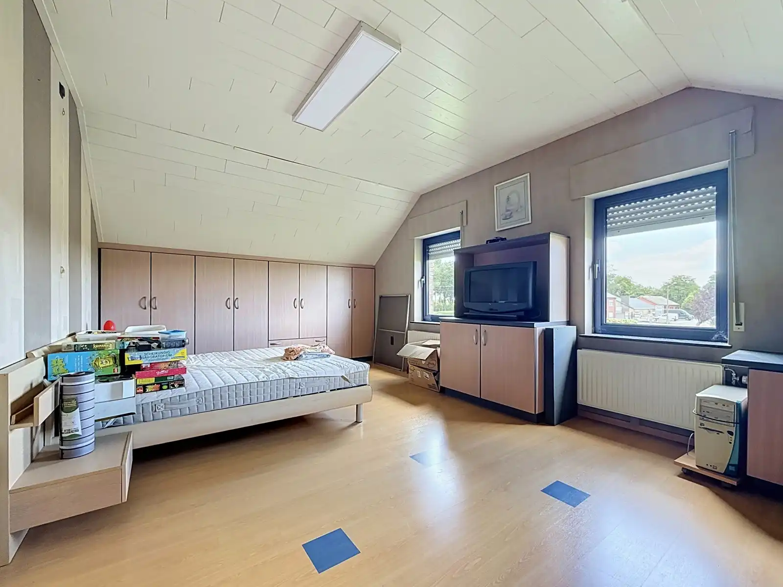 OB op een toplocatie met mooie tuin en 4 slaapkamers foto 10