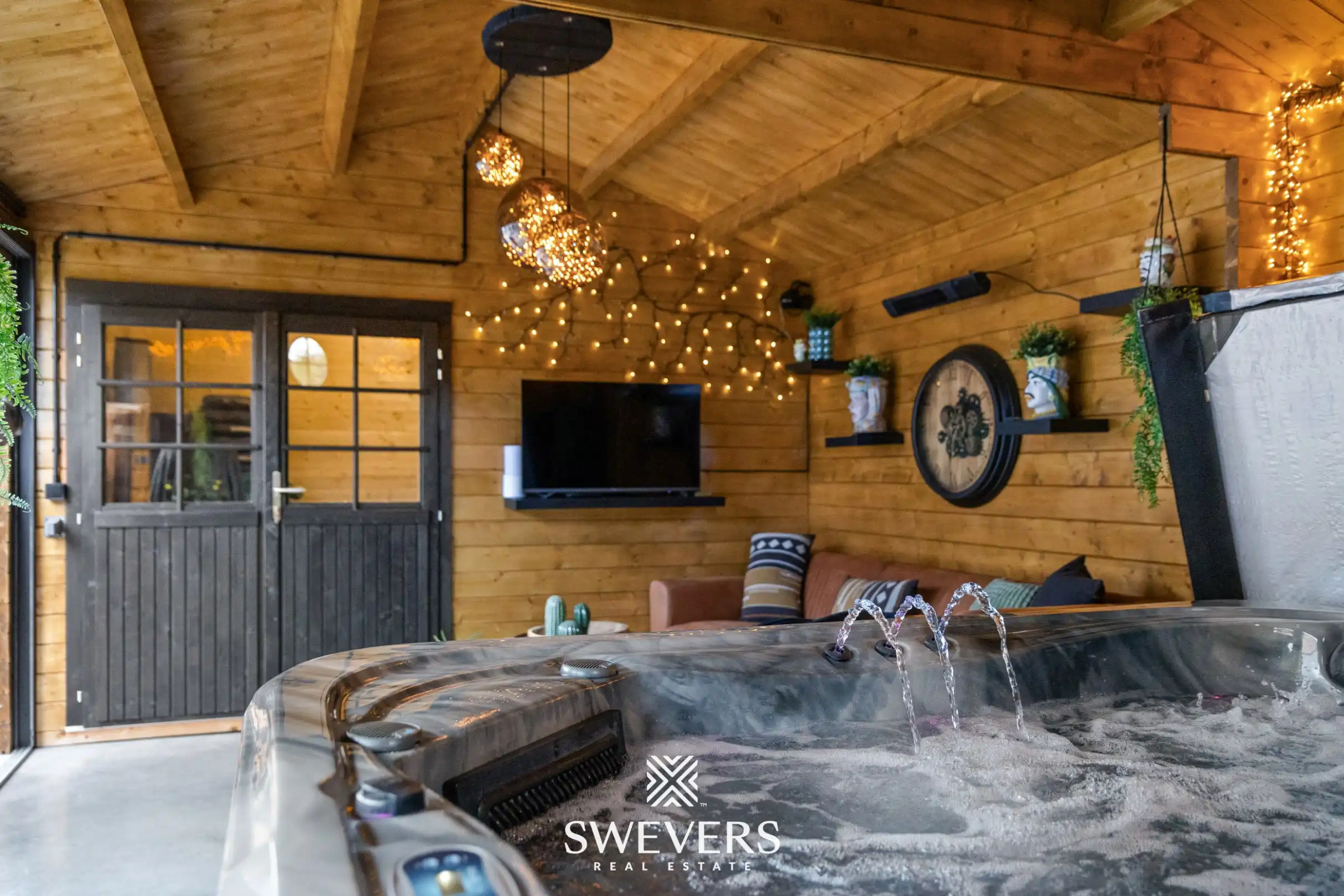 Karaktervolle open bebouwing met wellnessbeleving en ruime tuin foto 31