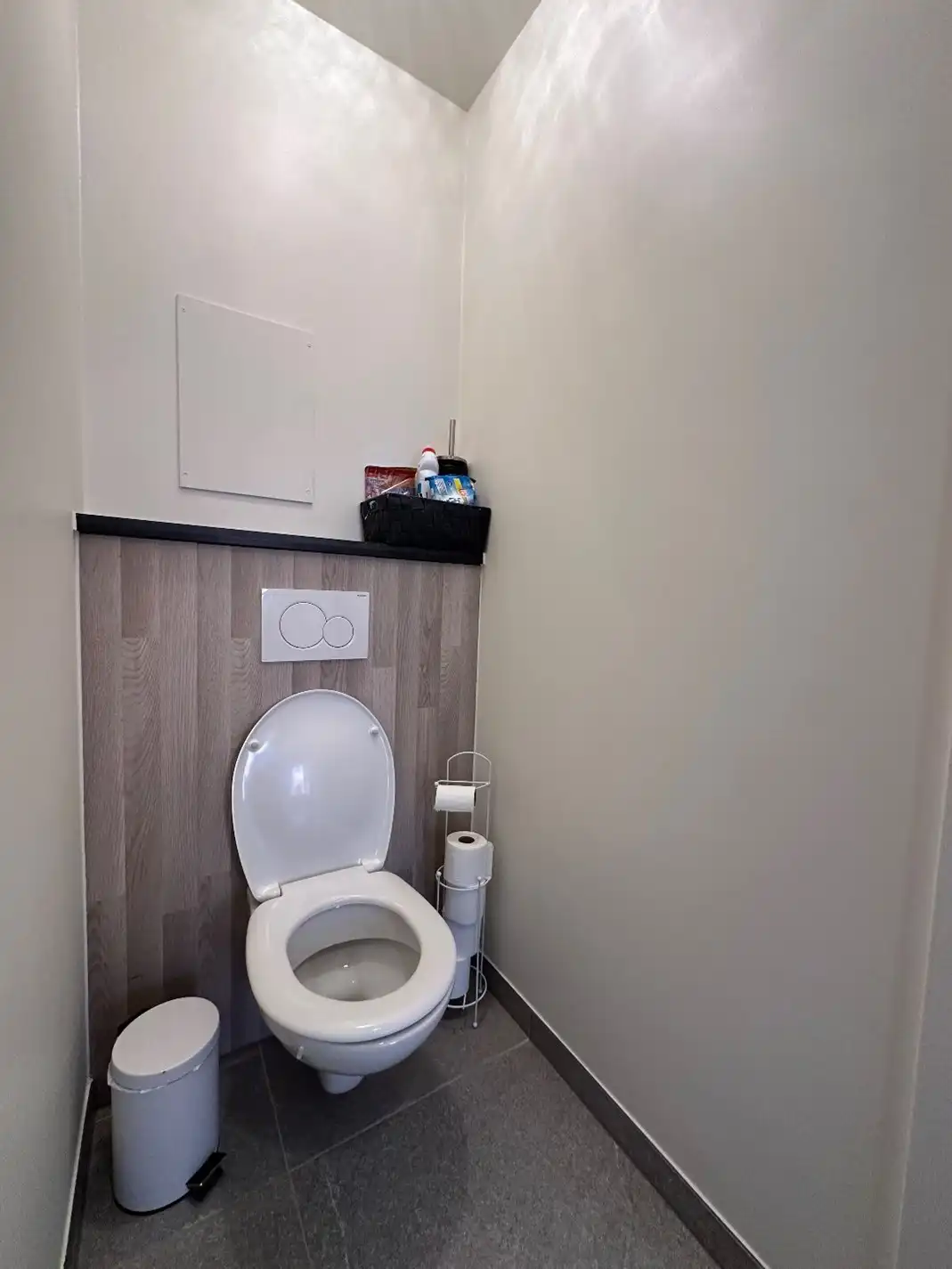 Moderne gezinswoning met drie slaapkamers en energiezuinige afwerking foto 16