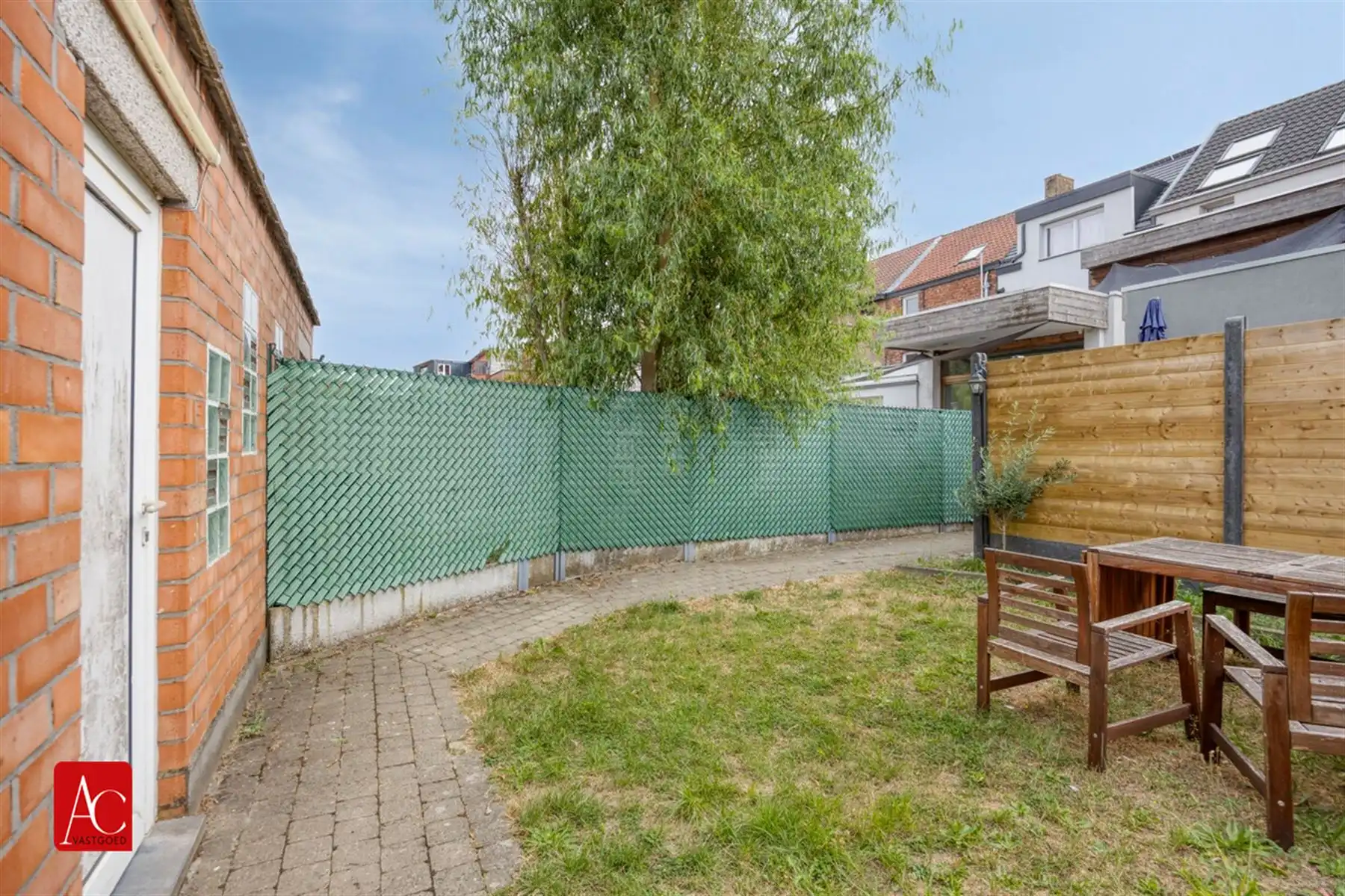 Instapklare gezinswoning met 3 slaapkamers en garage foto 19