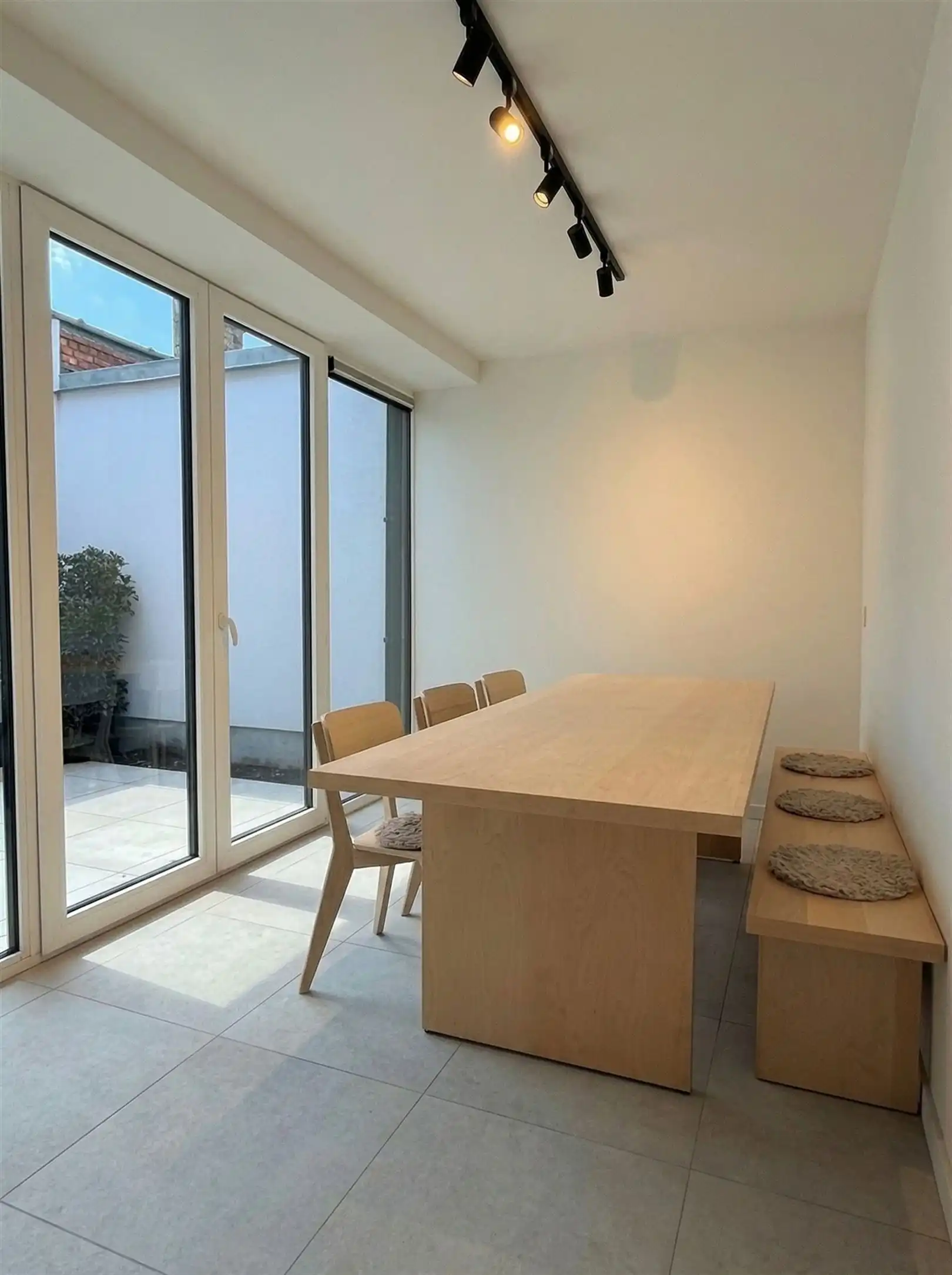 Moderne woning met 3 slaapkamers foto 9