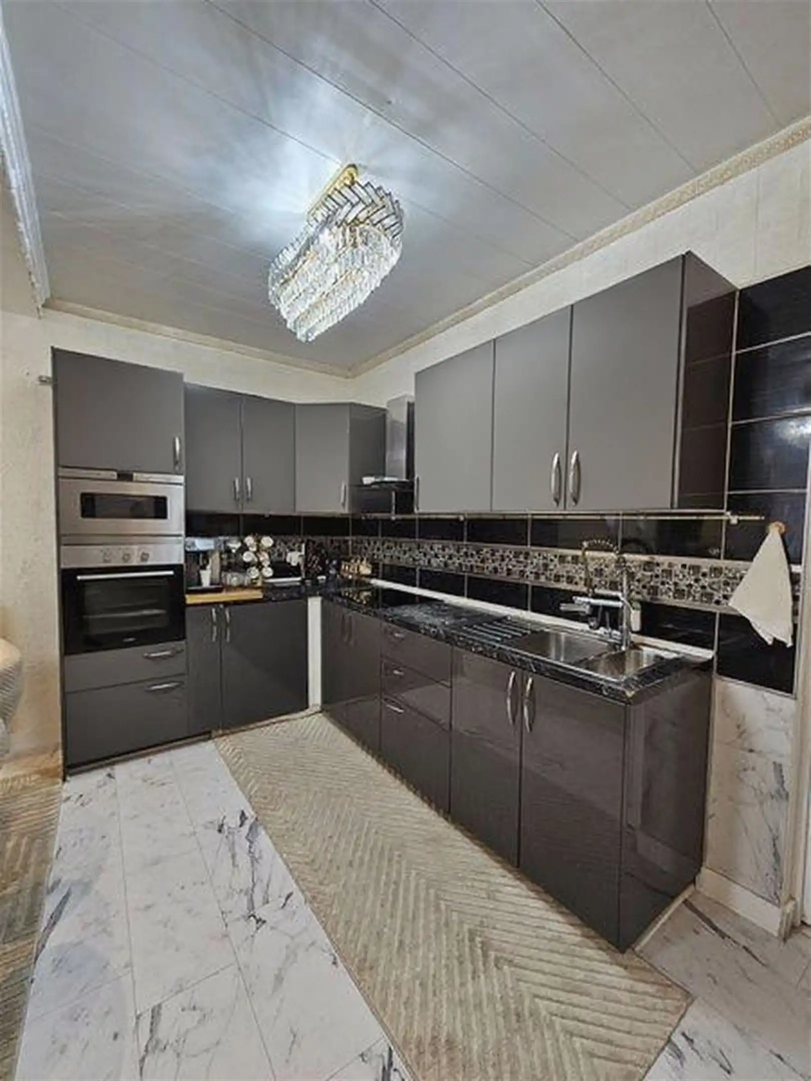 Gunstig gelegen woning met 3 slpks en veranda. foto 5