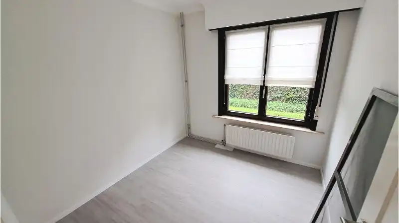 Gerenoveerde vrijstaande woning met Garage en Tuin te huur in Oedelem ( Beernem ) foto 9