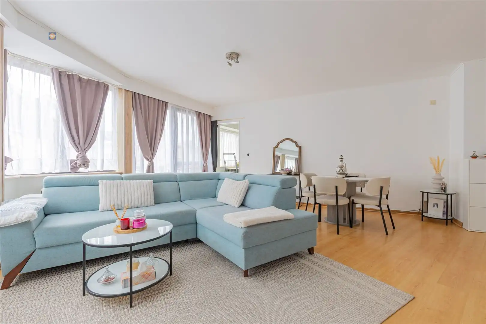 Charmant 1-slaapkamerappartement op toplocatie in het centrum foto {{pictureIndex}}