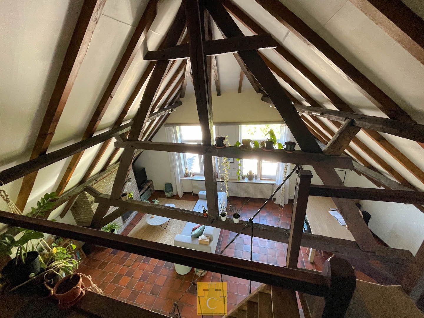 ruim dakappartement in herenhuis aan de Potterierei foto 17