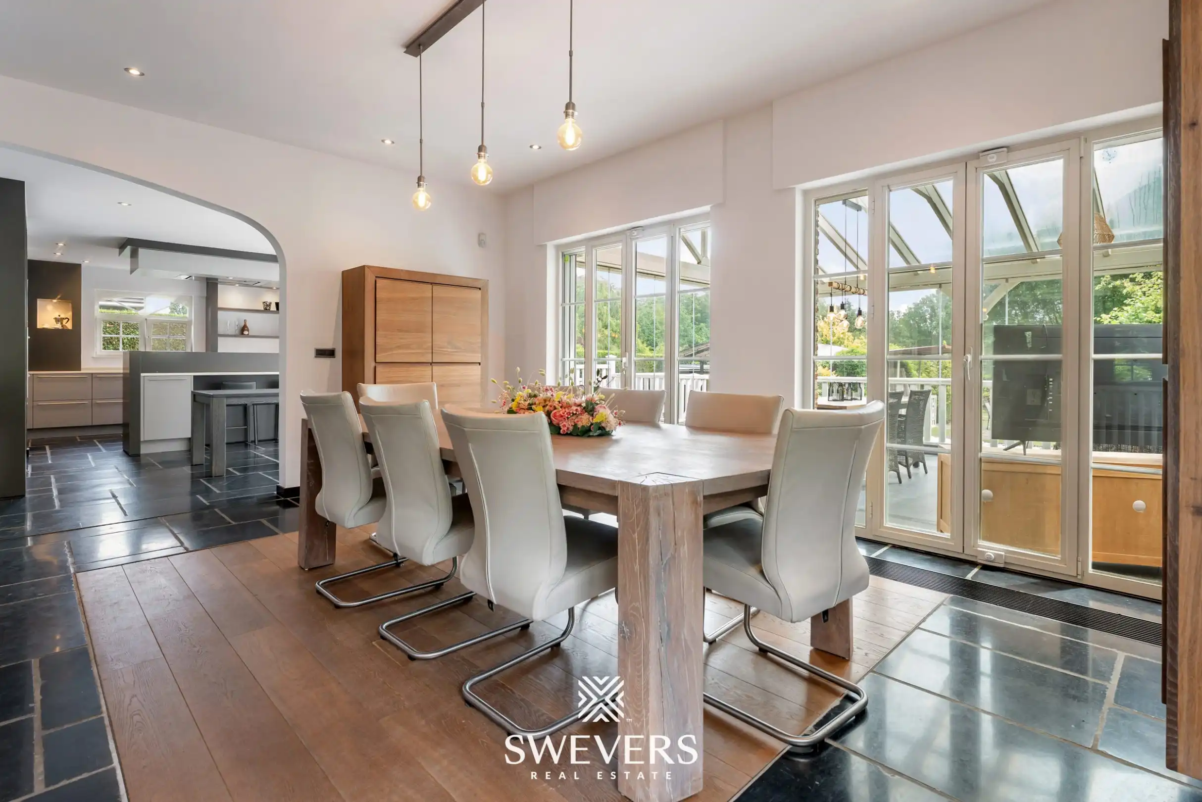 Luxueuze villa op zonrijk perceel (15a 35ca) te Beringen foto 8
