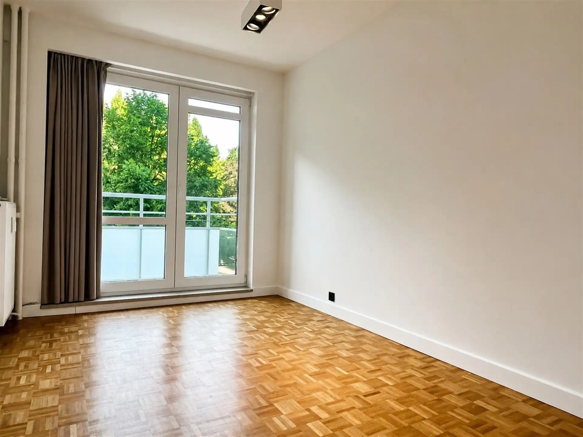 Ruim appartement met 3 slaapkamers! foto 9