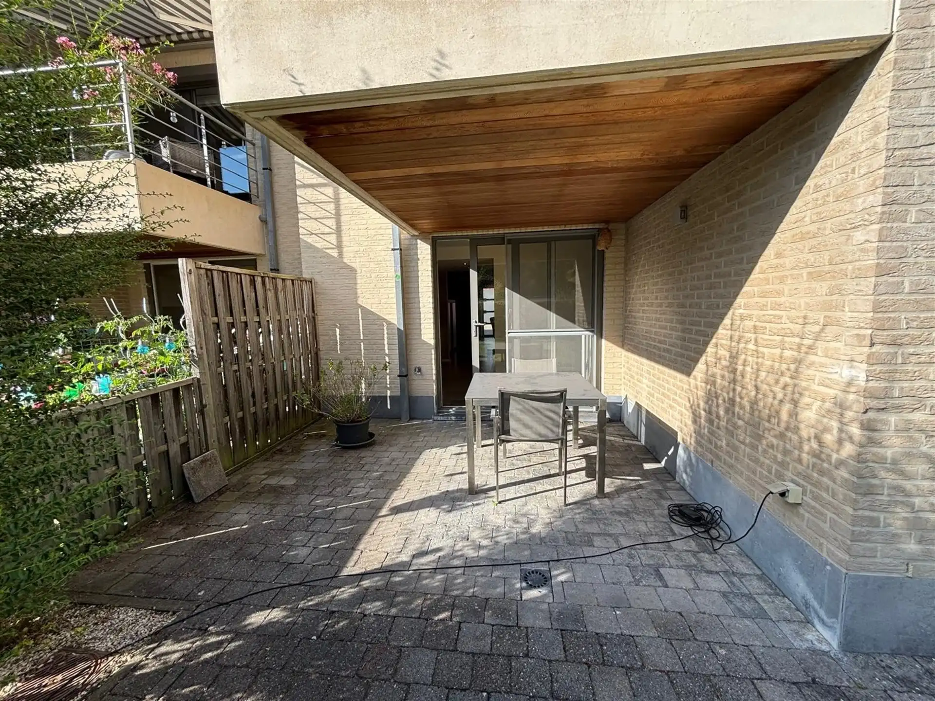 Gemeubeld appartement met twee slaapkamers en tuin in Gijzegem foto 17
