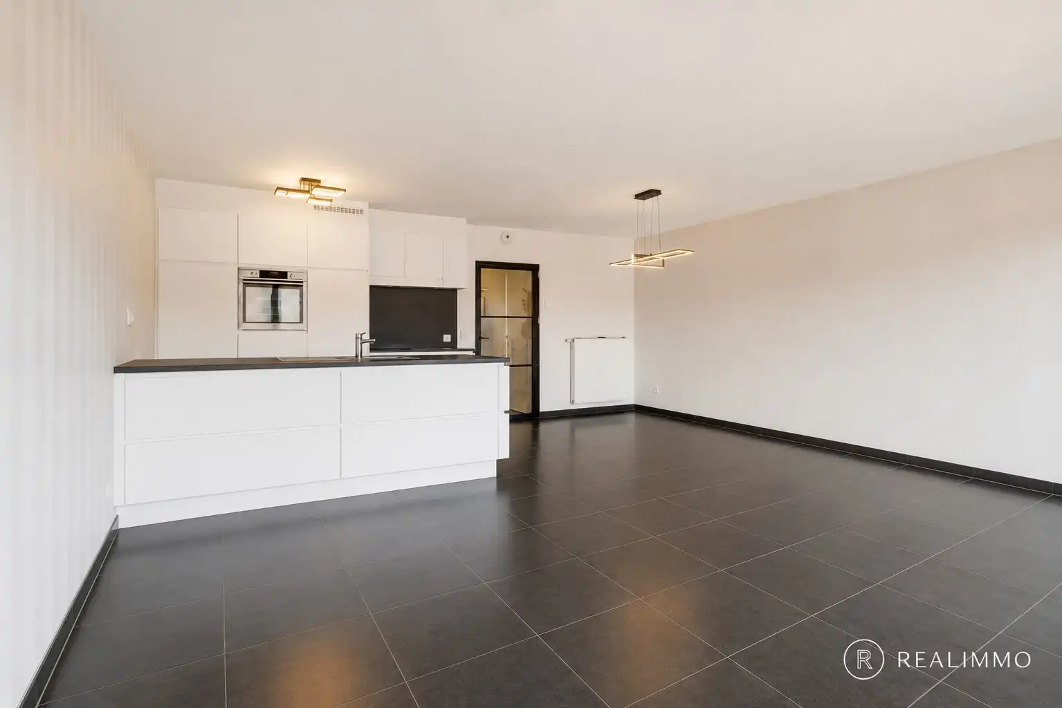 Lichtrijk appartement met twee autostaanplaatsen Avelgem foto 3
