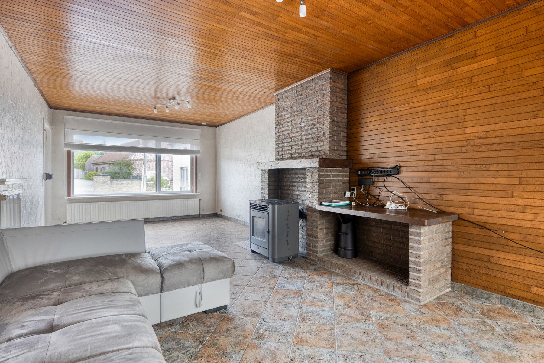 Op te frissen halfopen woning met loods te Affligem foto 4