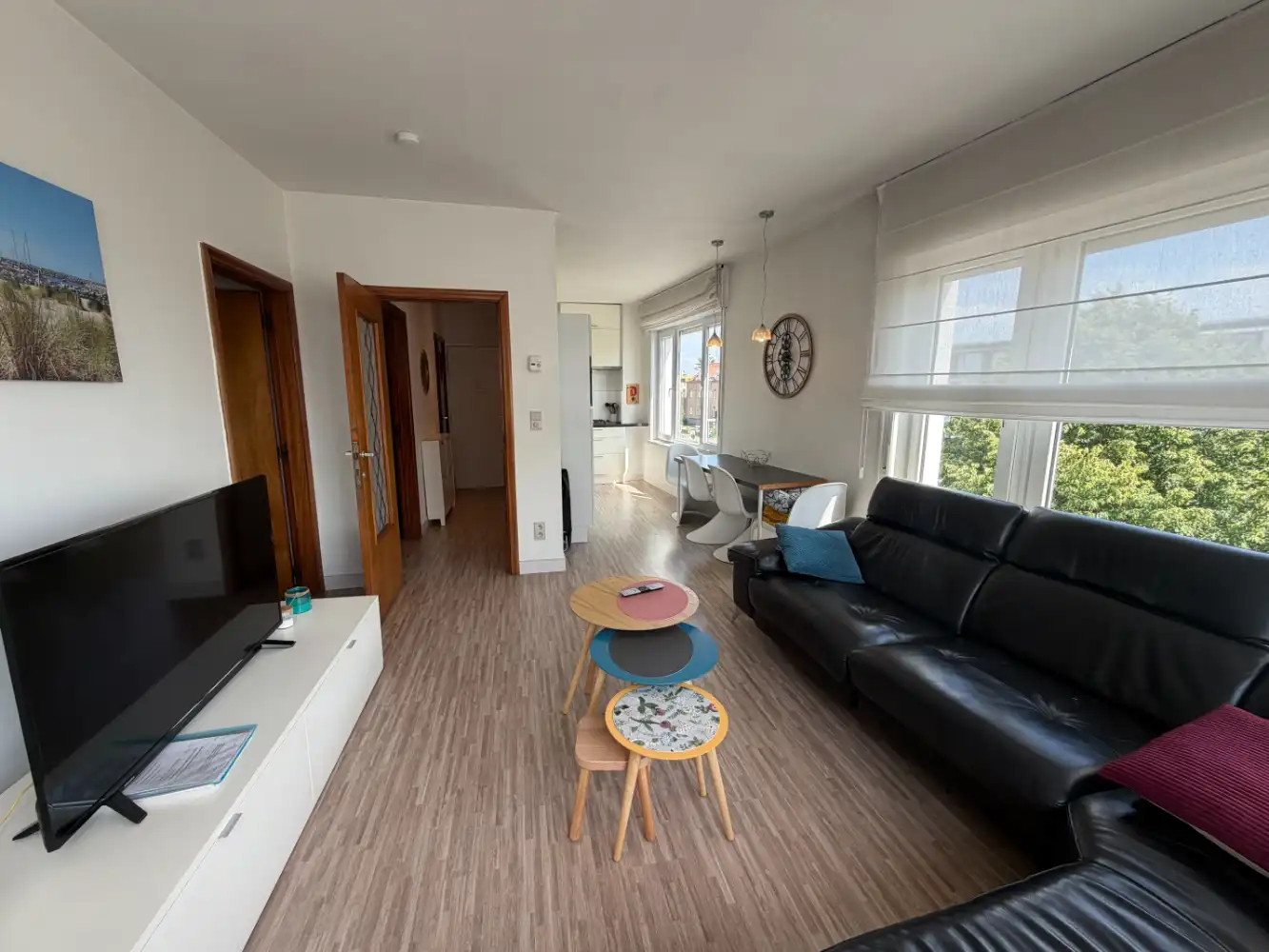 Instapklaar gemeubeld appartement met één slaapkamer. Gelegen op het tweede verdiep in een gebouw zonder lift. foto 4
