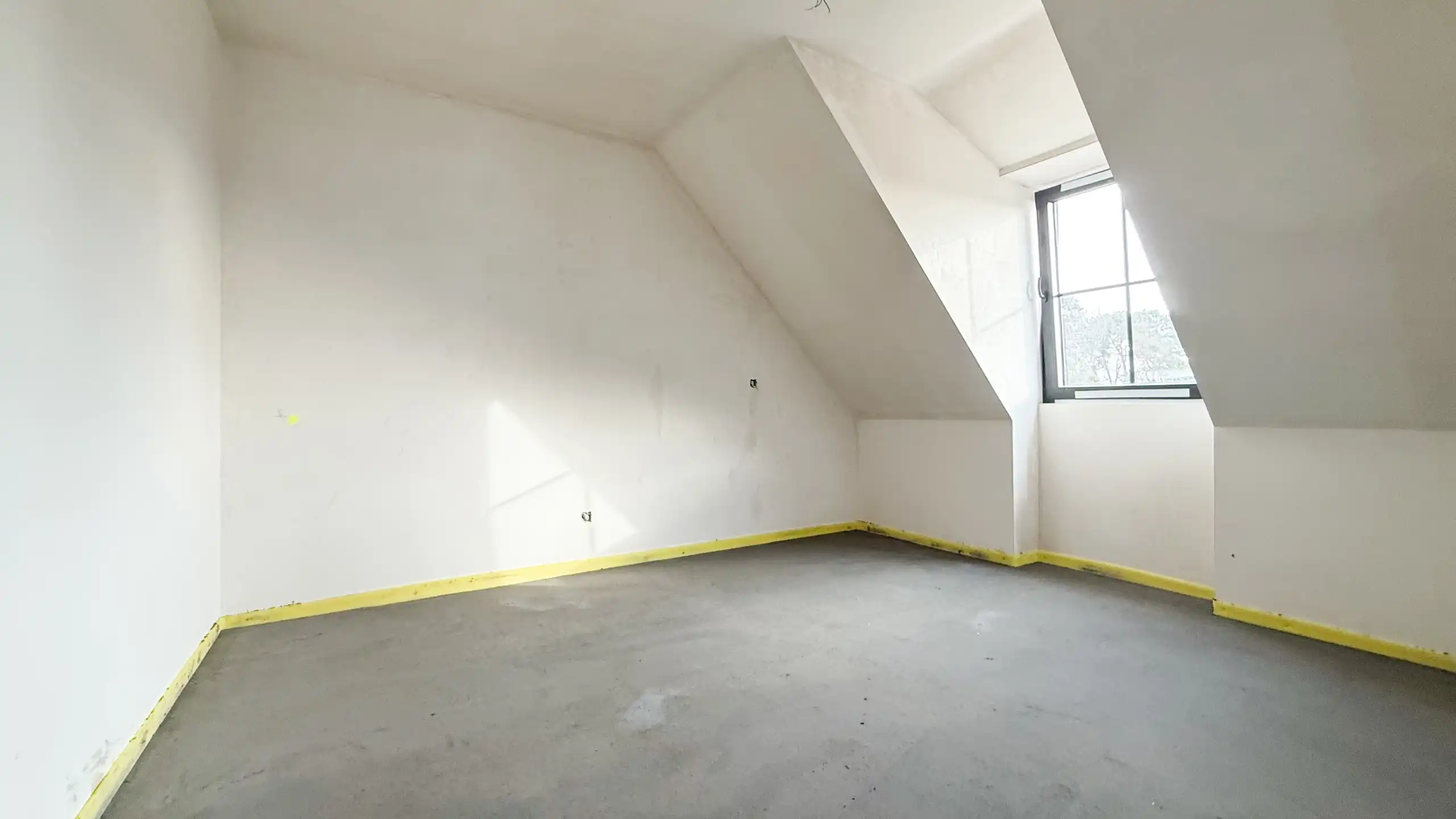 Duplex appartement casco+ afgewerkt met 2 slpks en terras! foto 16