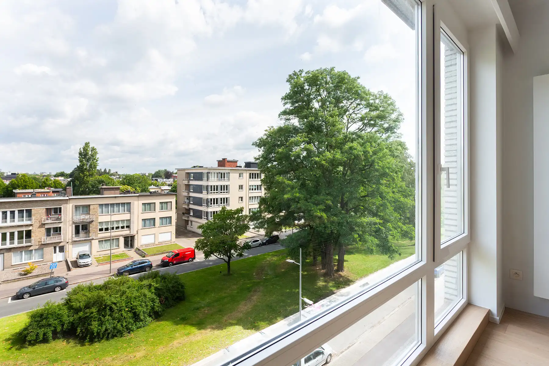 Wilrijk - Gerenoveerd 2 à 3 slpk dakapp. + terras + parking foto 7