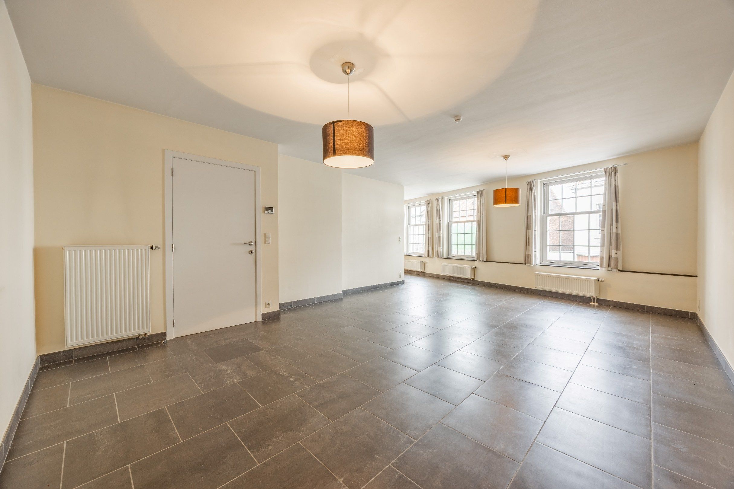 INSTAPKLAAR APPARTEMENT MET ZONNIG TERRAS foto 4