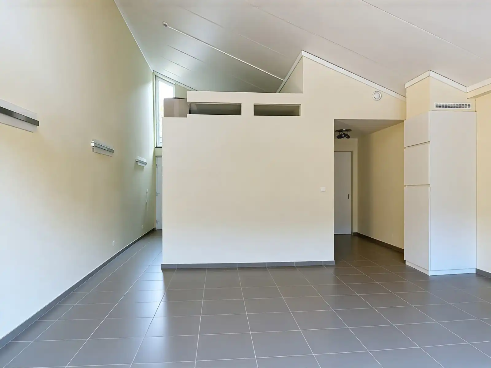 Assistentiewoning in modern complex (verhuurd !) foto 4