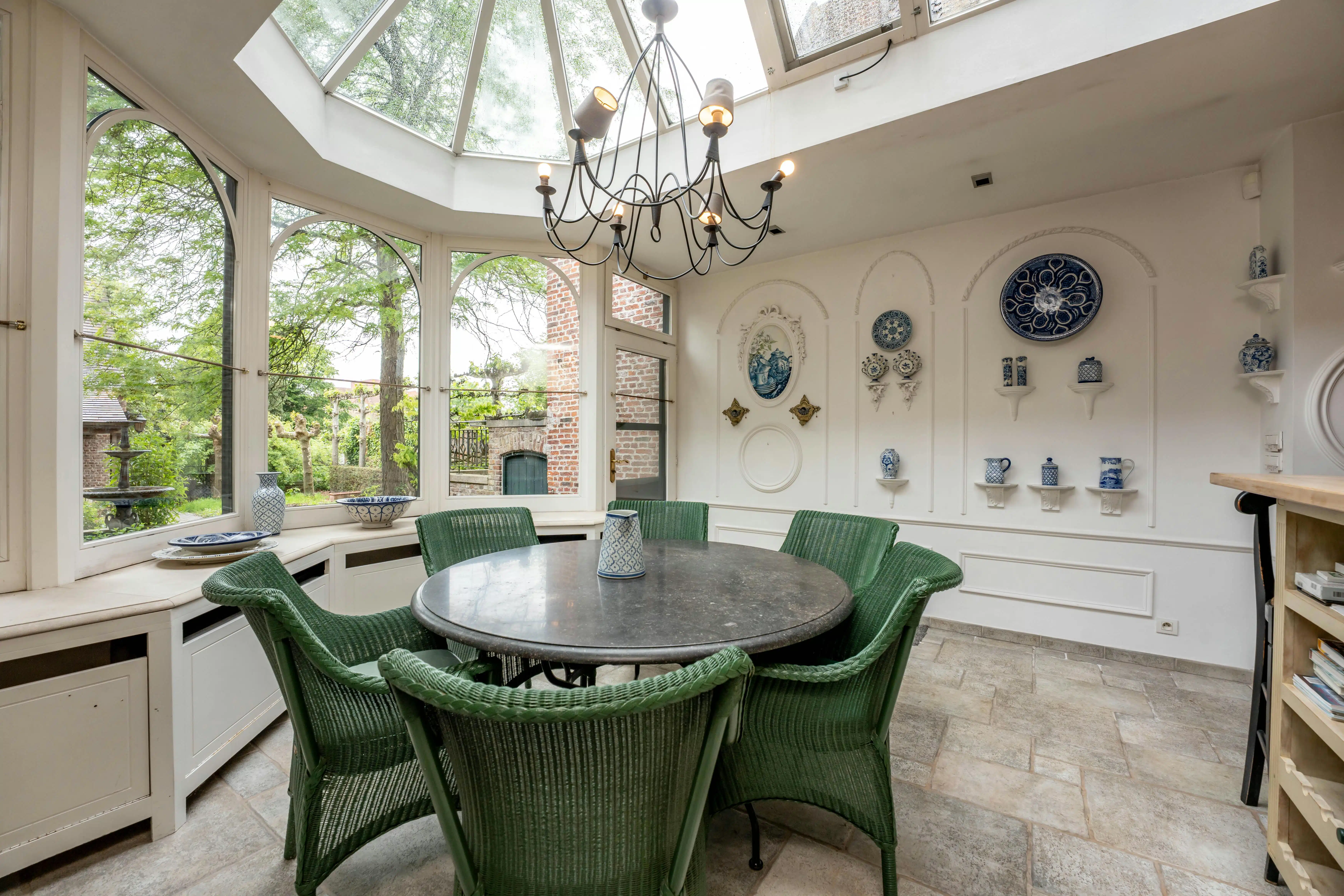 Exclusief herenhuis te koop in hartje brugge foto 7