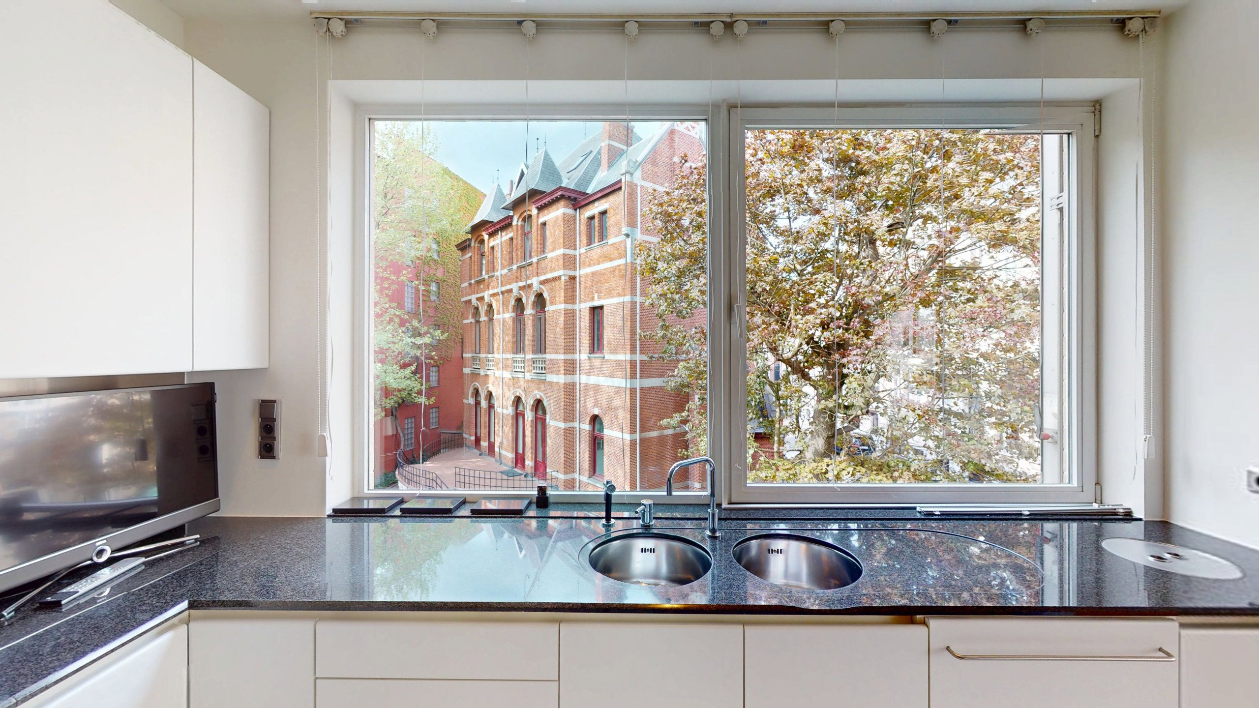 Royaal appartement met 3 slaapkamers nabij het Albert park foto 4