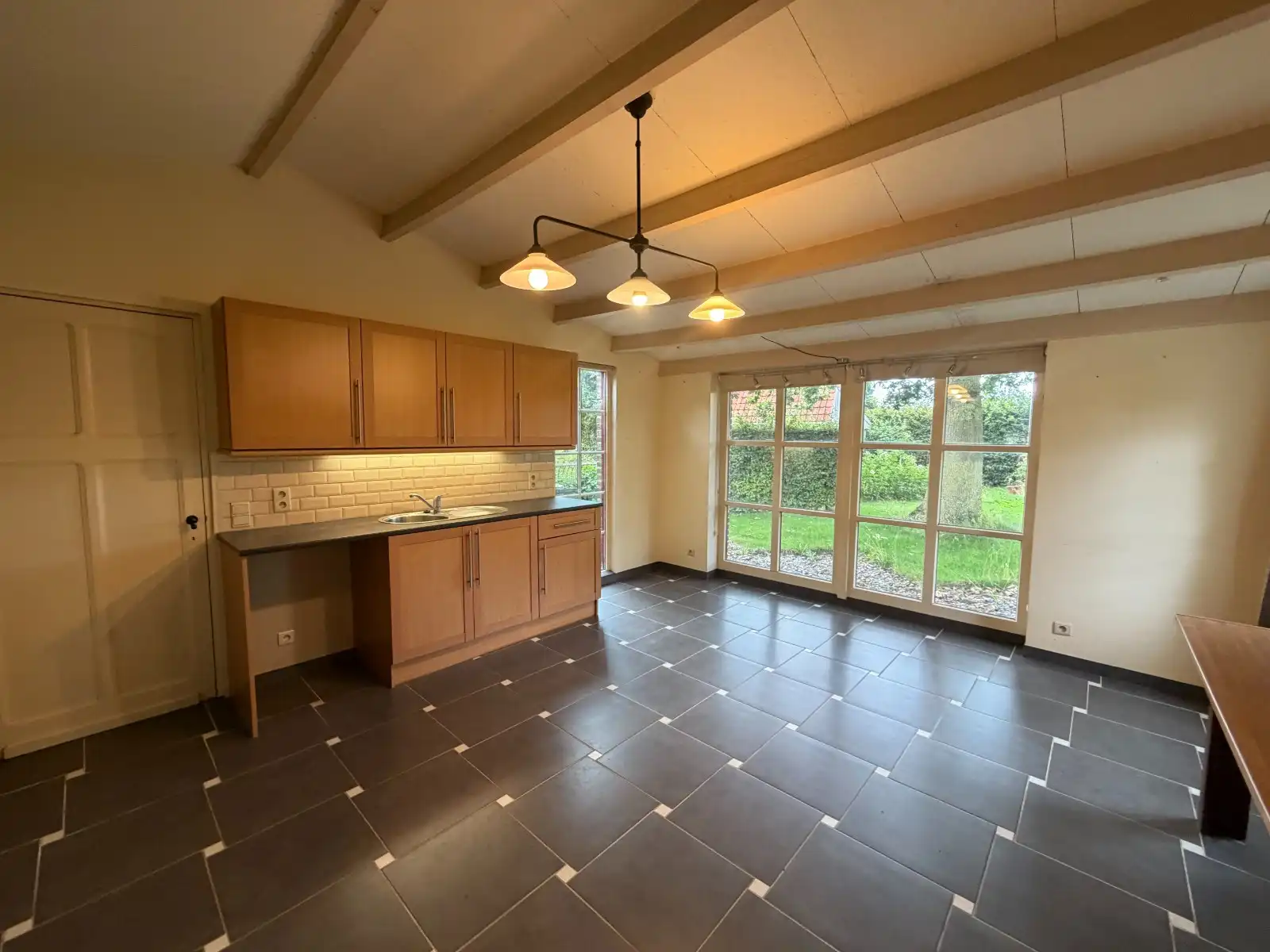 VEELZIJDIGE LANDELIJKE WONING OP 1.170 M² MET TAL VAN MOGELIJKHEDEN! foto 22