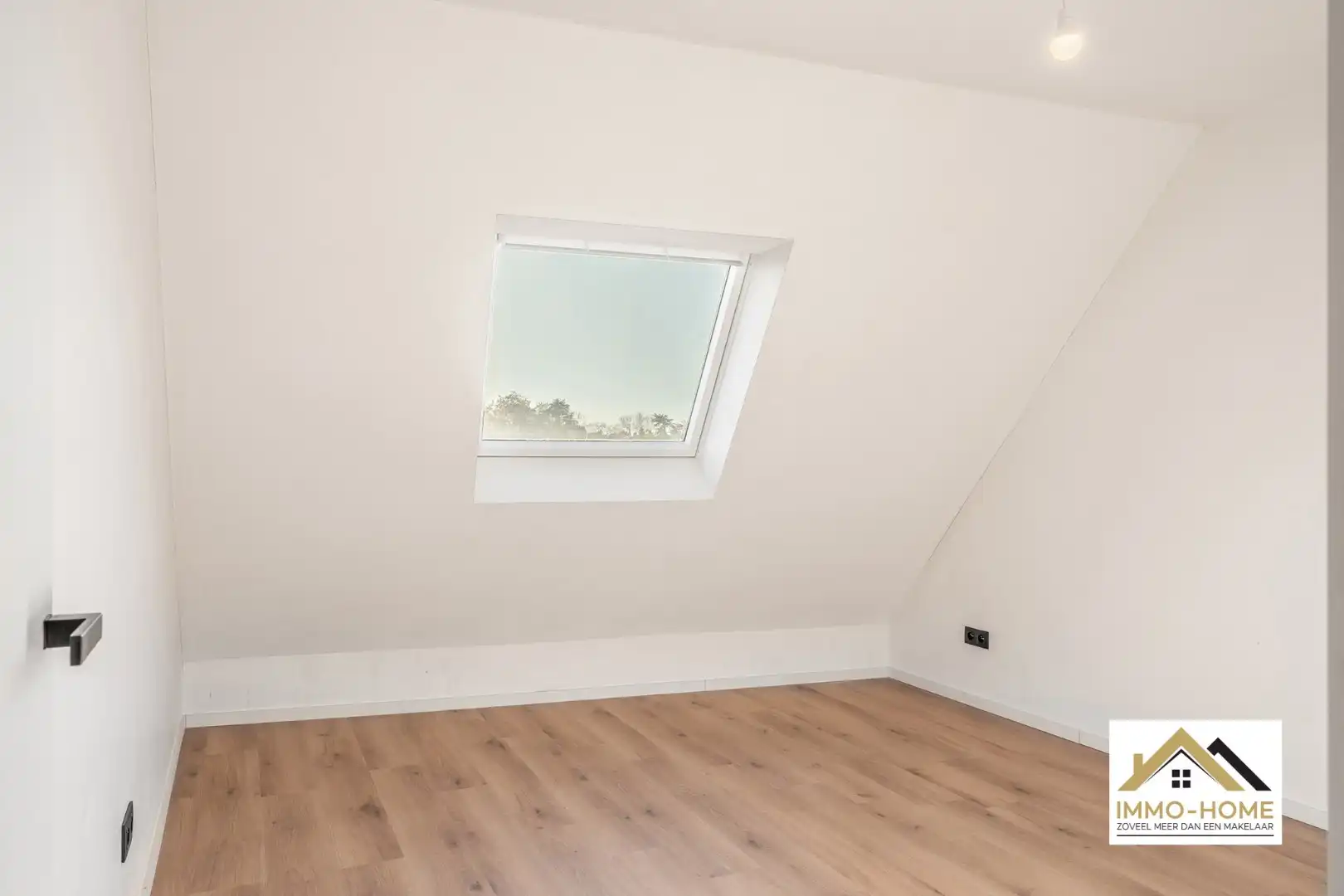 Nieuwbouw energiezuinig appartement met  4 slaapkamers! foto 15