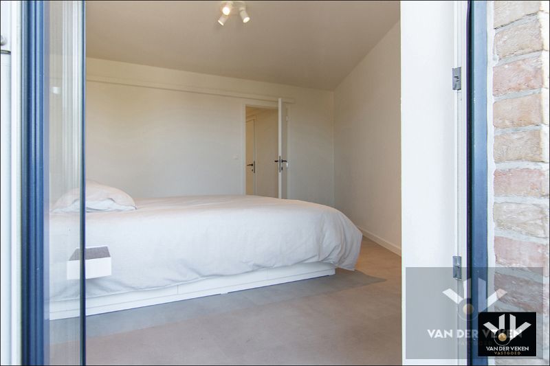 INSTAPKLAAR 1-SLPK APPARTEMENT MET TOPLIGGING IN HASSELT. foto 8
