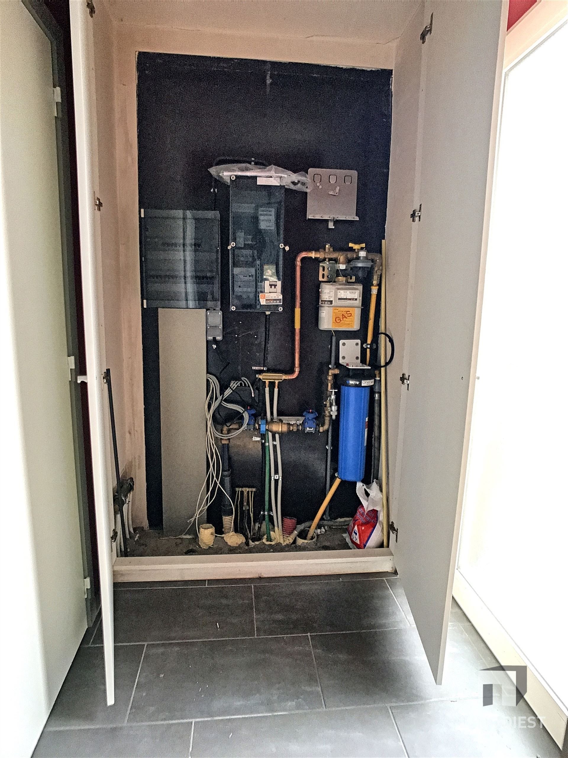 met 3 slaapkamers en tuintje foto 20