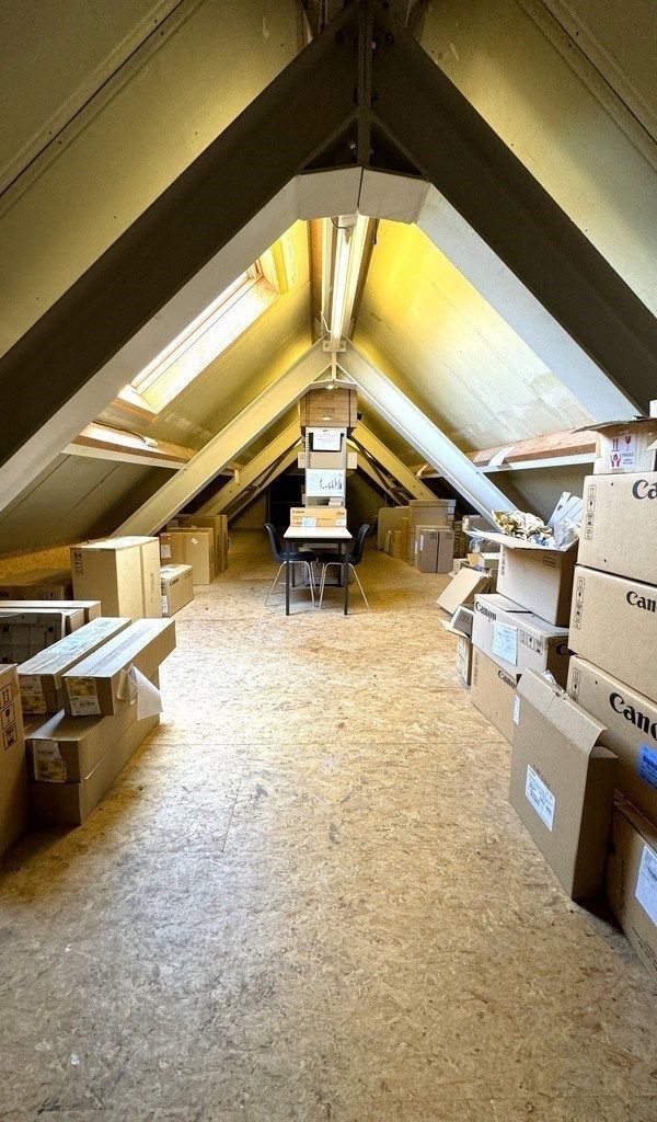 Ingedeelde kantoorruimte te huur in Sint Martens Latem foto 14