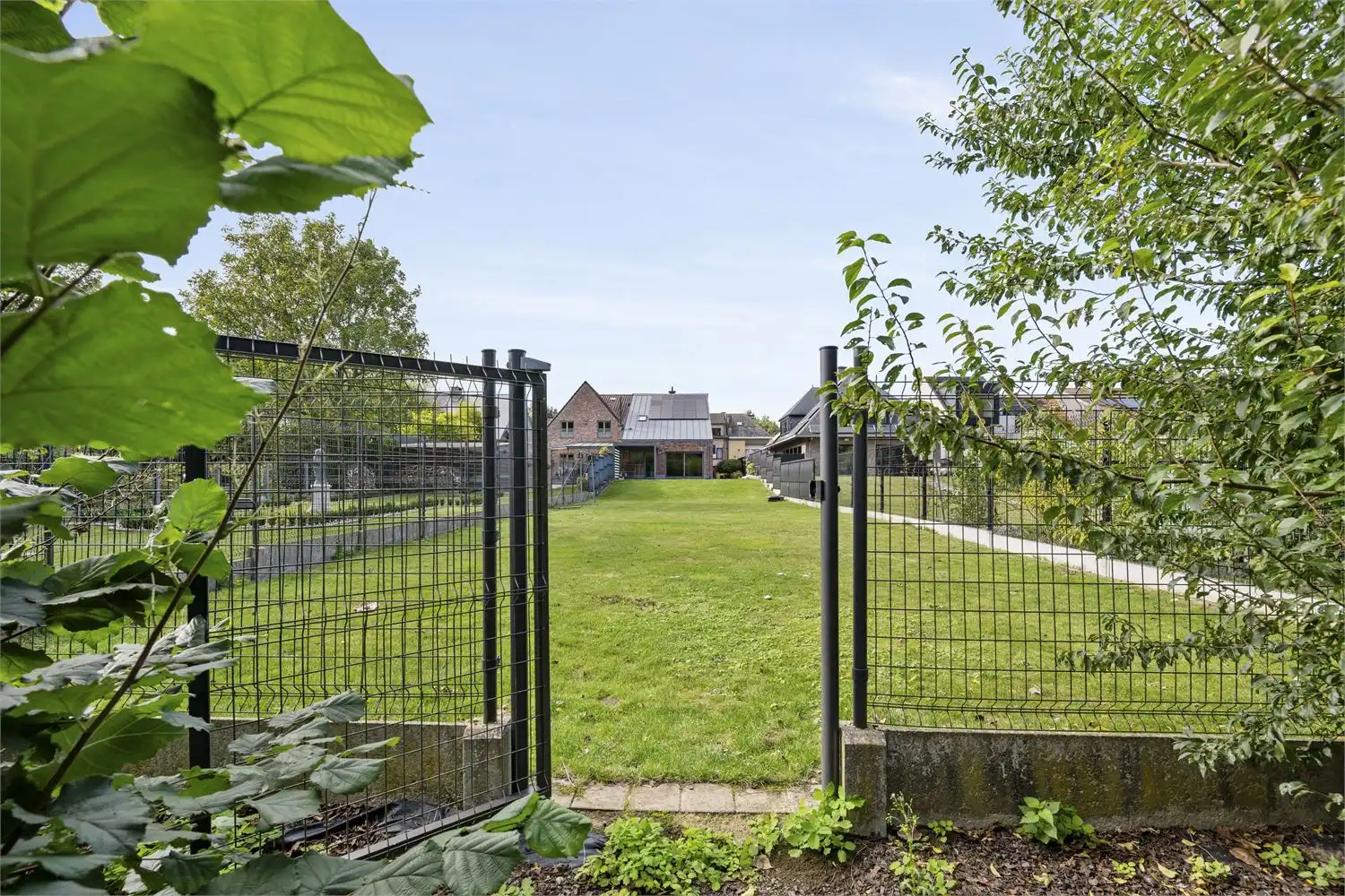 Zorgeloos wonen in een vernieuwde woning op een rustige ligging foto 11