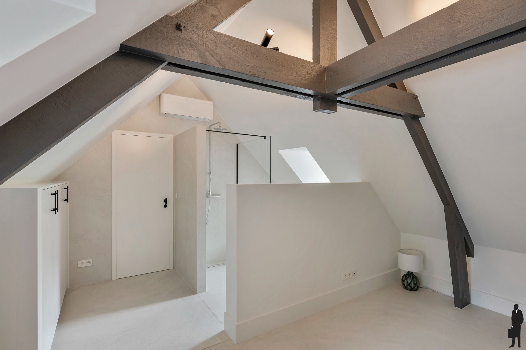 Exclusieve villa met zwembad en bijgebouw op 6.457 m² foto 37