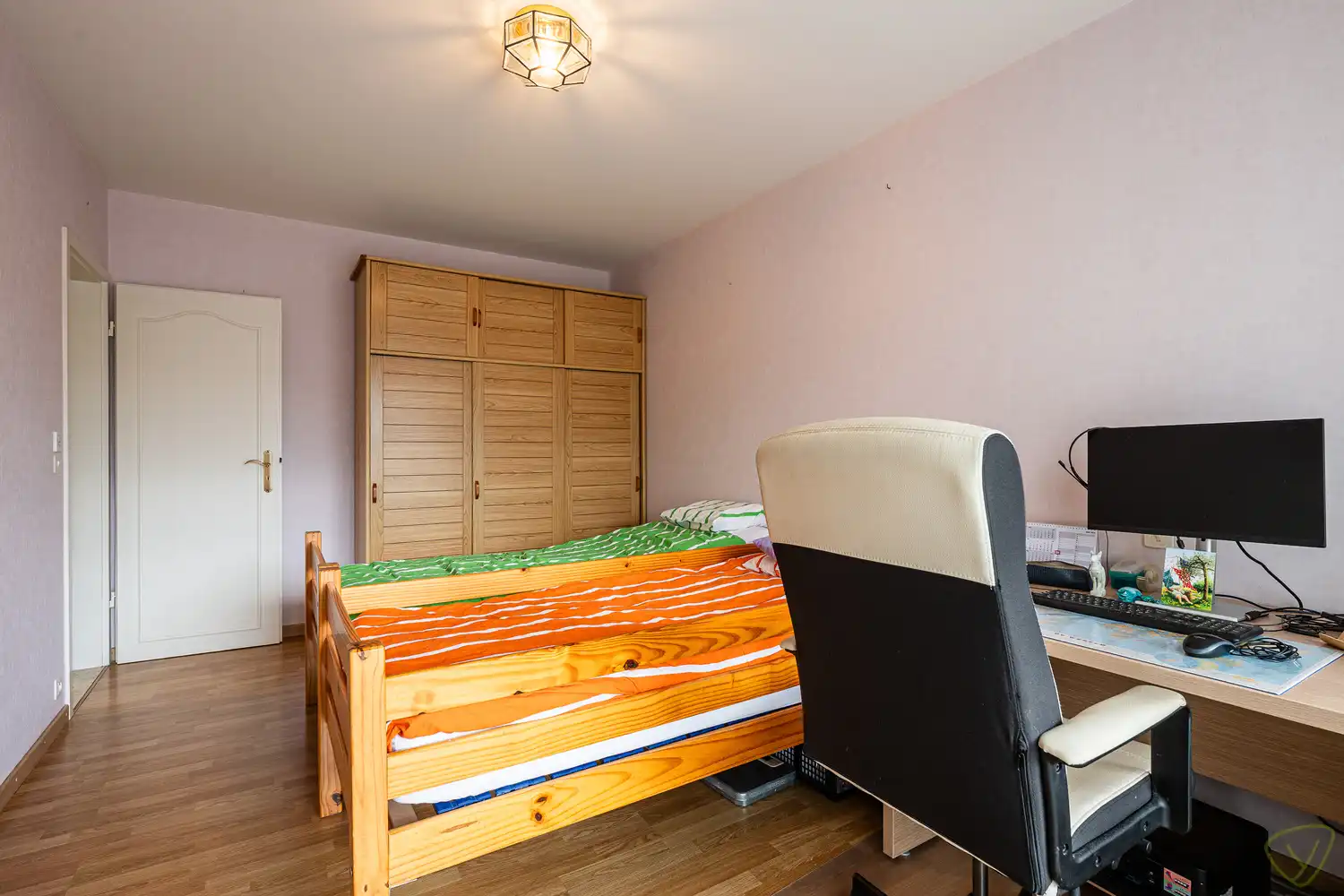 Prachtig en ruim hoekappartement in een rustige residentie nabij de Markt van Eeklo! foto 15