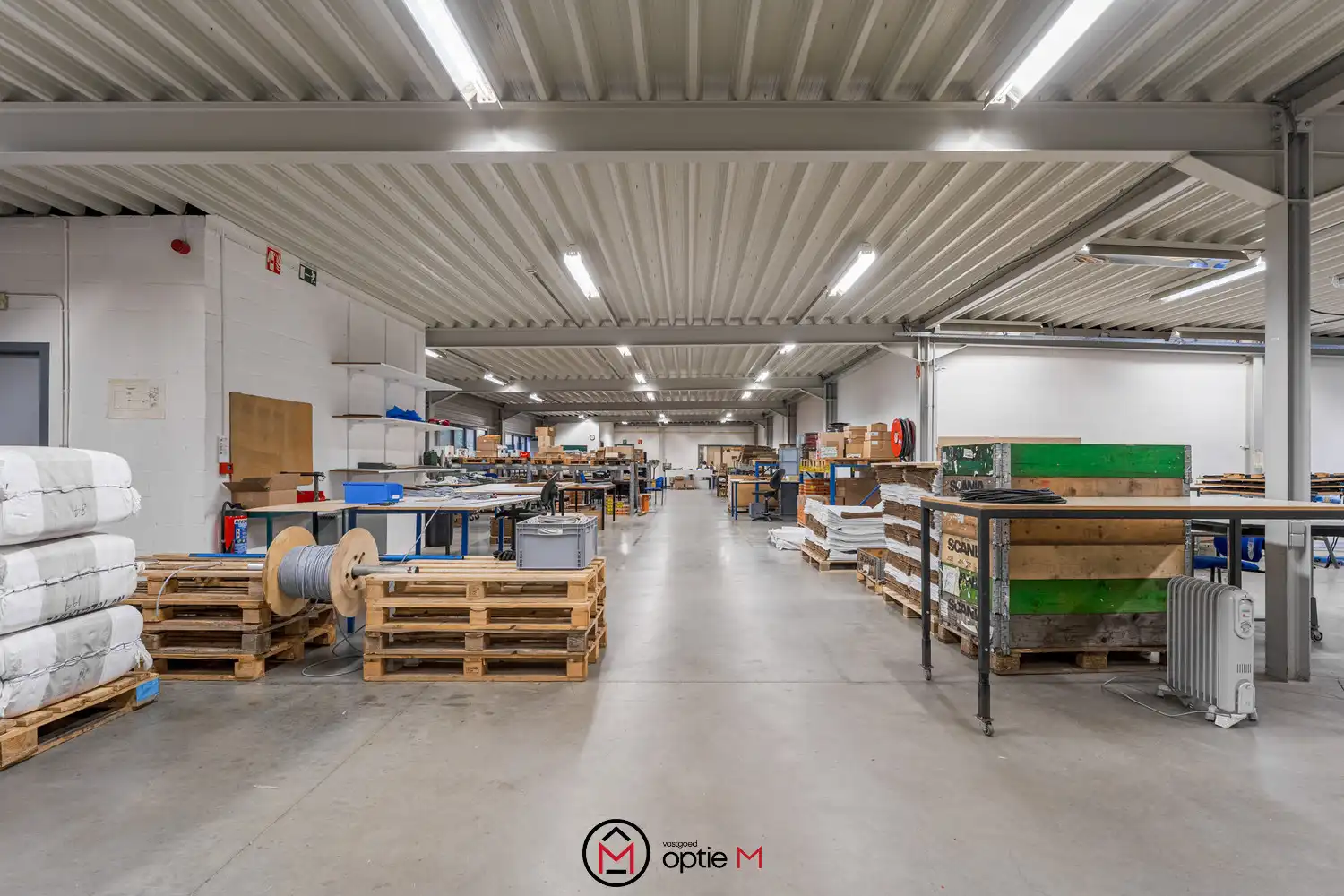 Industriepand te koop in Dilsen-Stokkem (Rotem) – ruime ateliers, kantoren en uitstekende bereikbaarheid foto 15