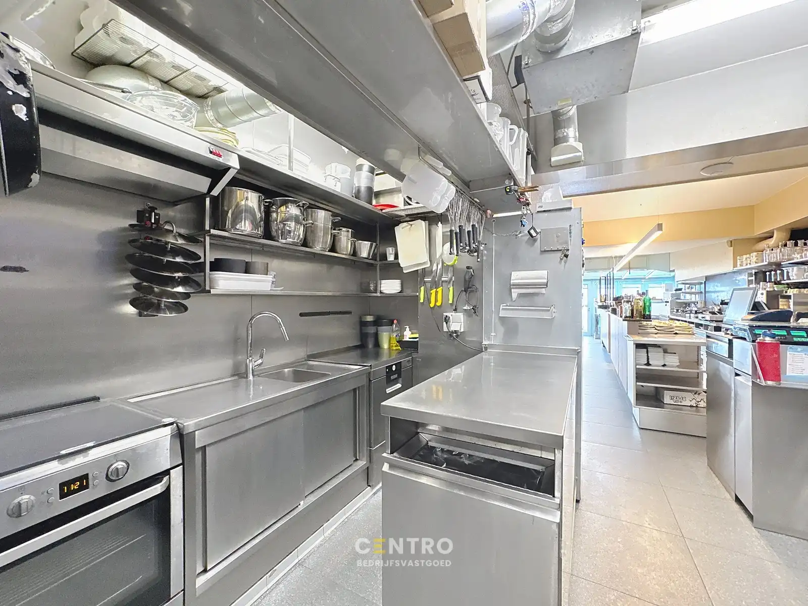 Verkoop handelspand IJssalon - Tearoom 't Zwart Schaap te Sint-Idesbald! foto 18