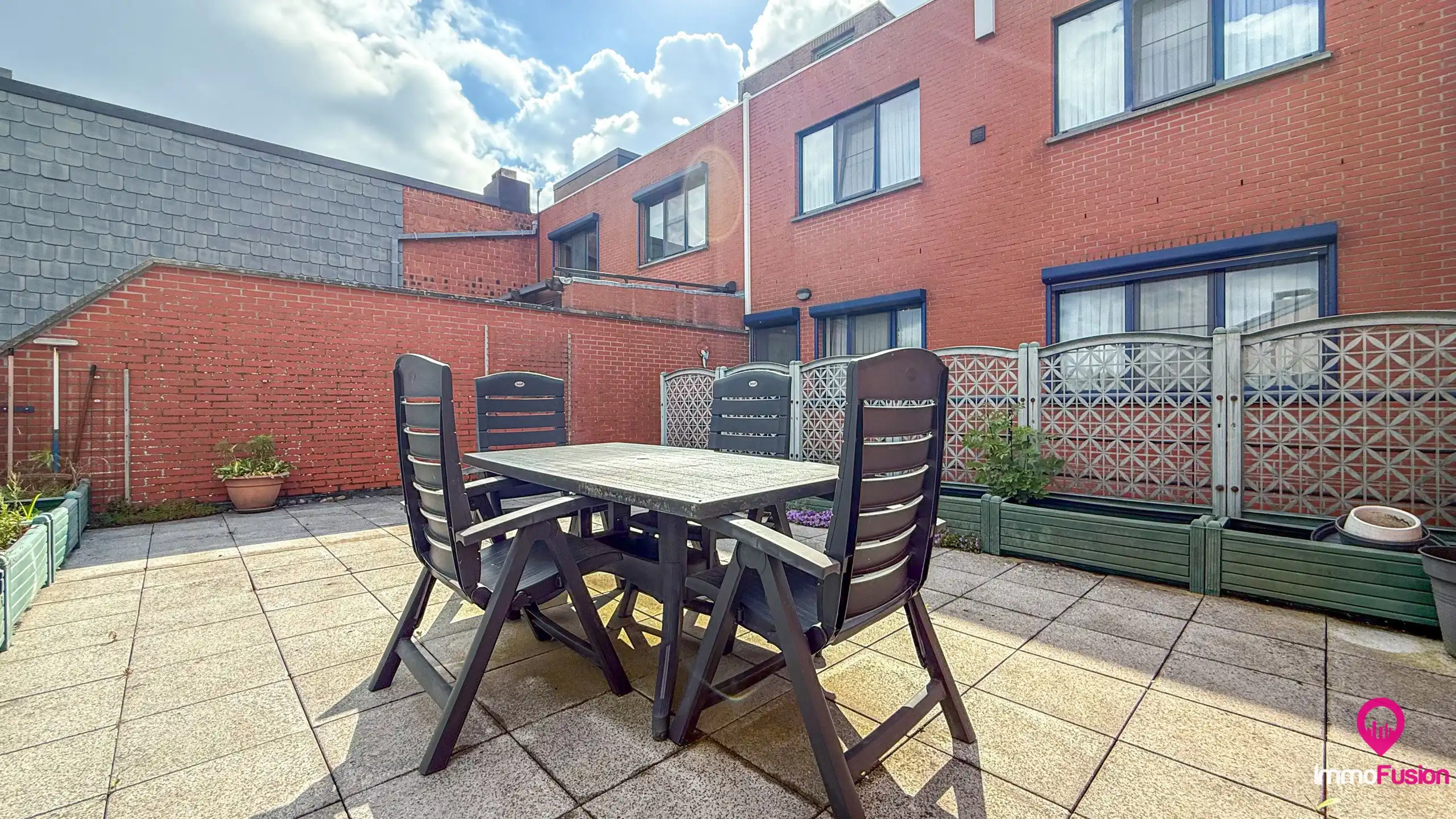 Appartement met 2 slpks, terras, garage en autostaanplaats! foto 20