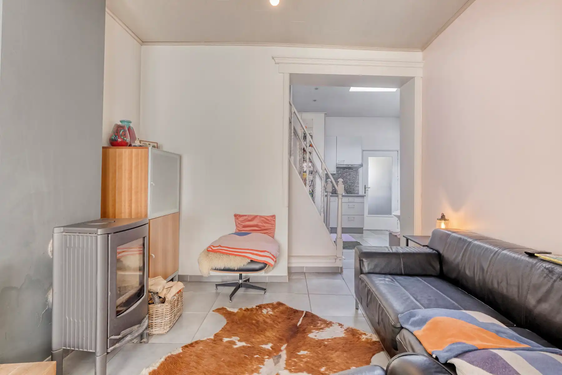 Instapklare woning met gezellige tuin en terras in het centrum van Opwijk! foto 7