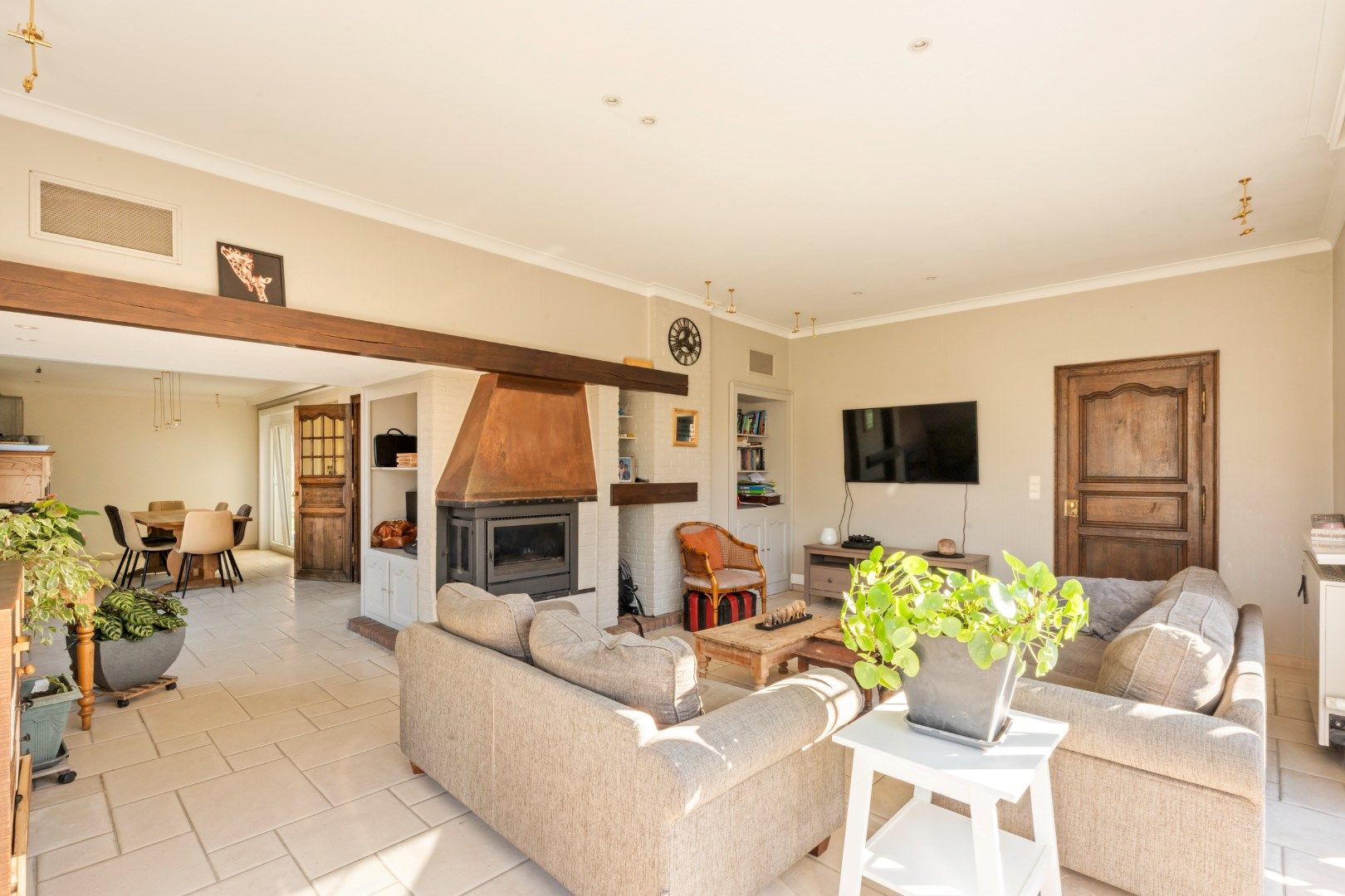 ALLEENSTAANDE WONING MET 5 SLPKS, 2 BADKAMERS, TUIN EN GARAGE foto 7