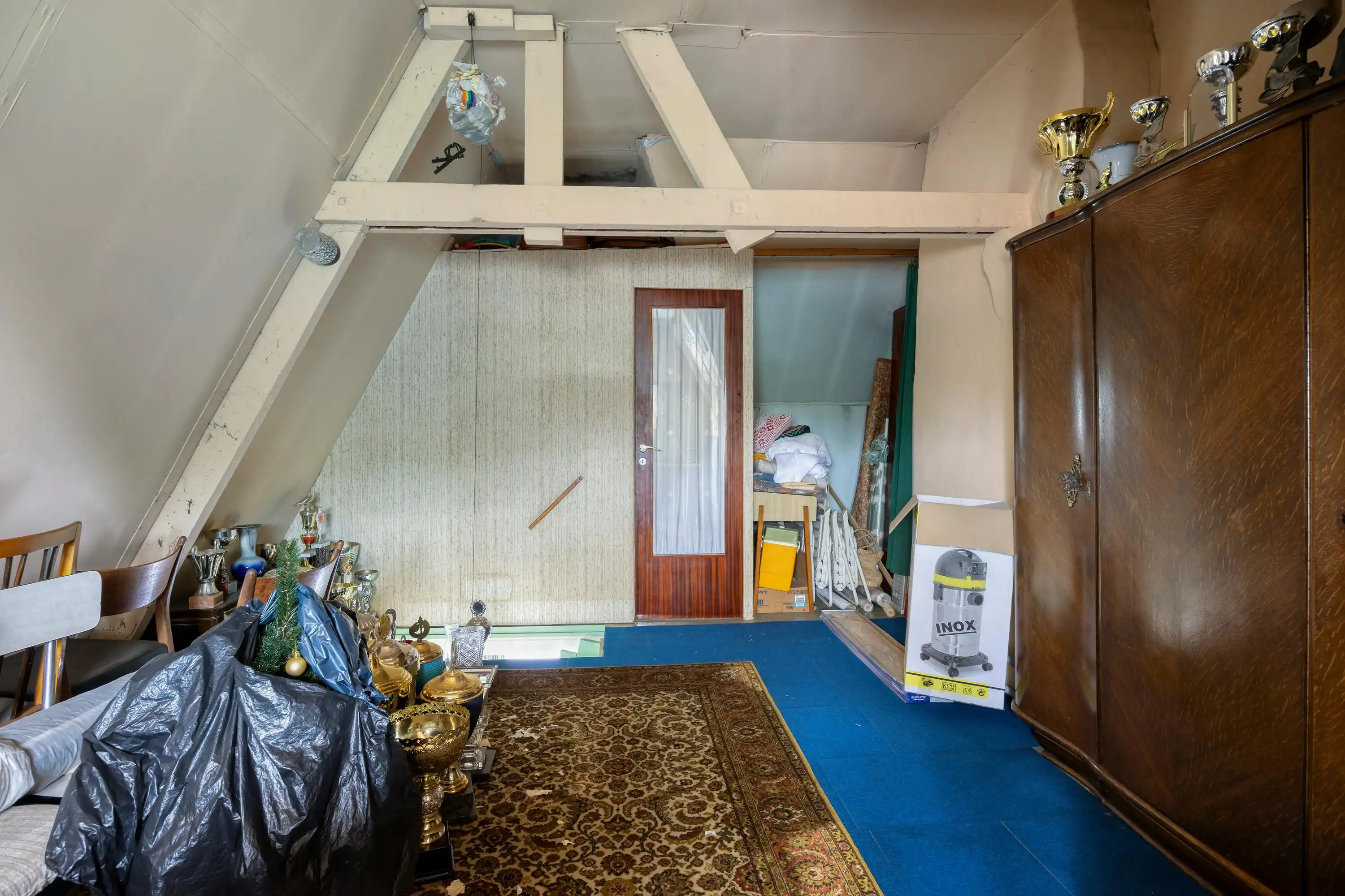 Te renoveren halfopen bebouwing met garage in Kruibeke  foto 13