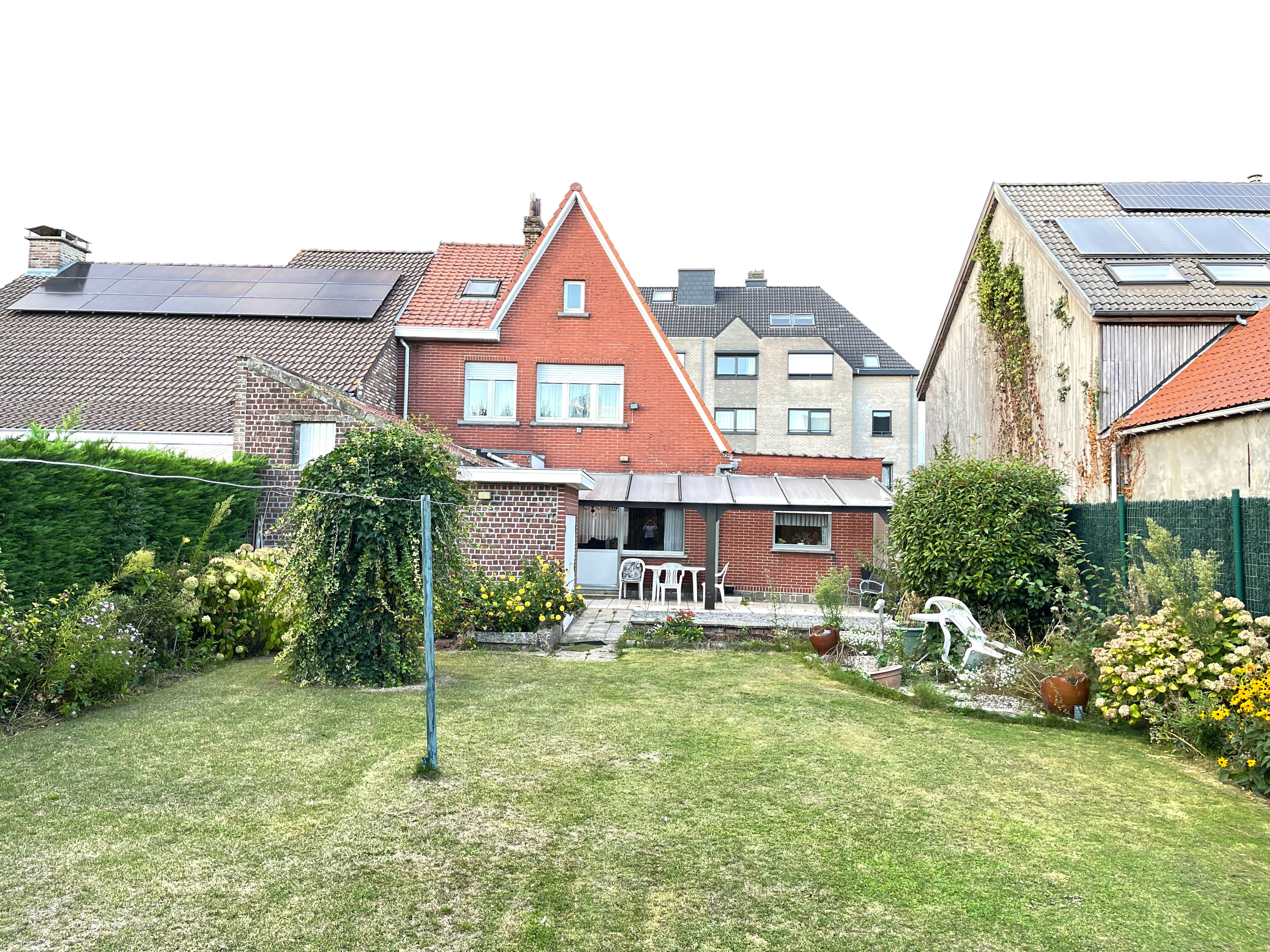 Toffe gezinswoning met heel fijne tuin foto 33